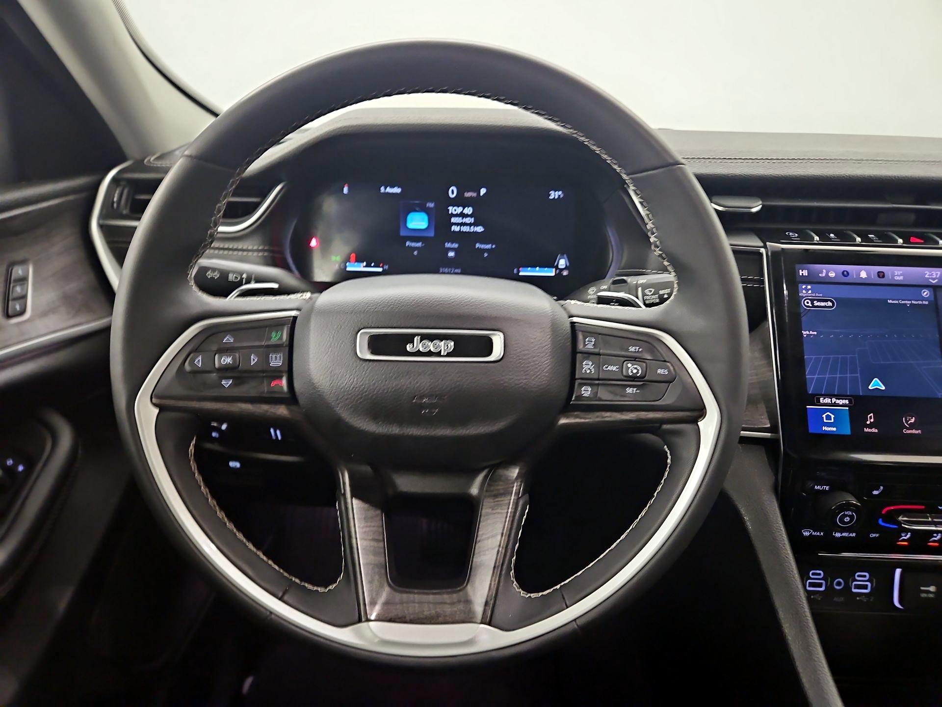 Thumbnail: 2023 Jeep Grand Cherokee - 10