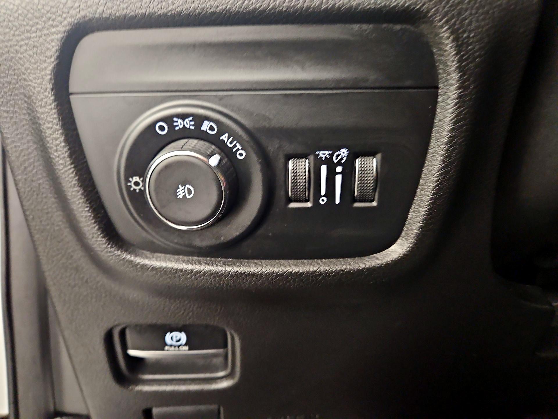 Thumbnail: 2023 Jeep Grand Cherokee - 13