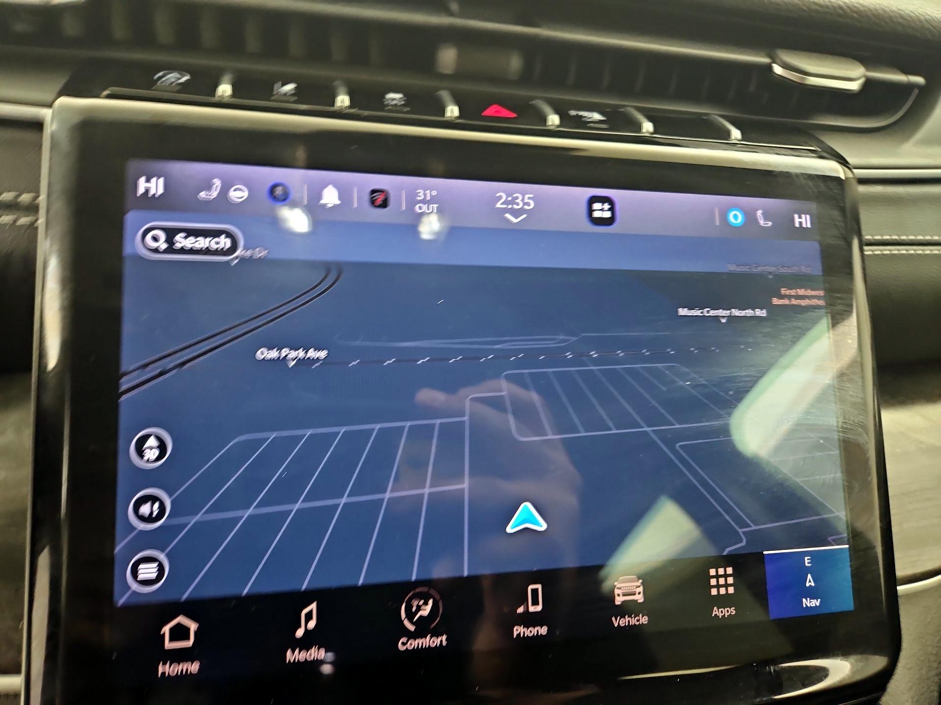 Thumbnail: 2023 Jeep Grand Cherokee - 14