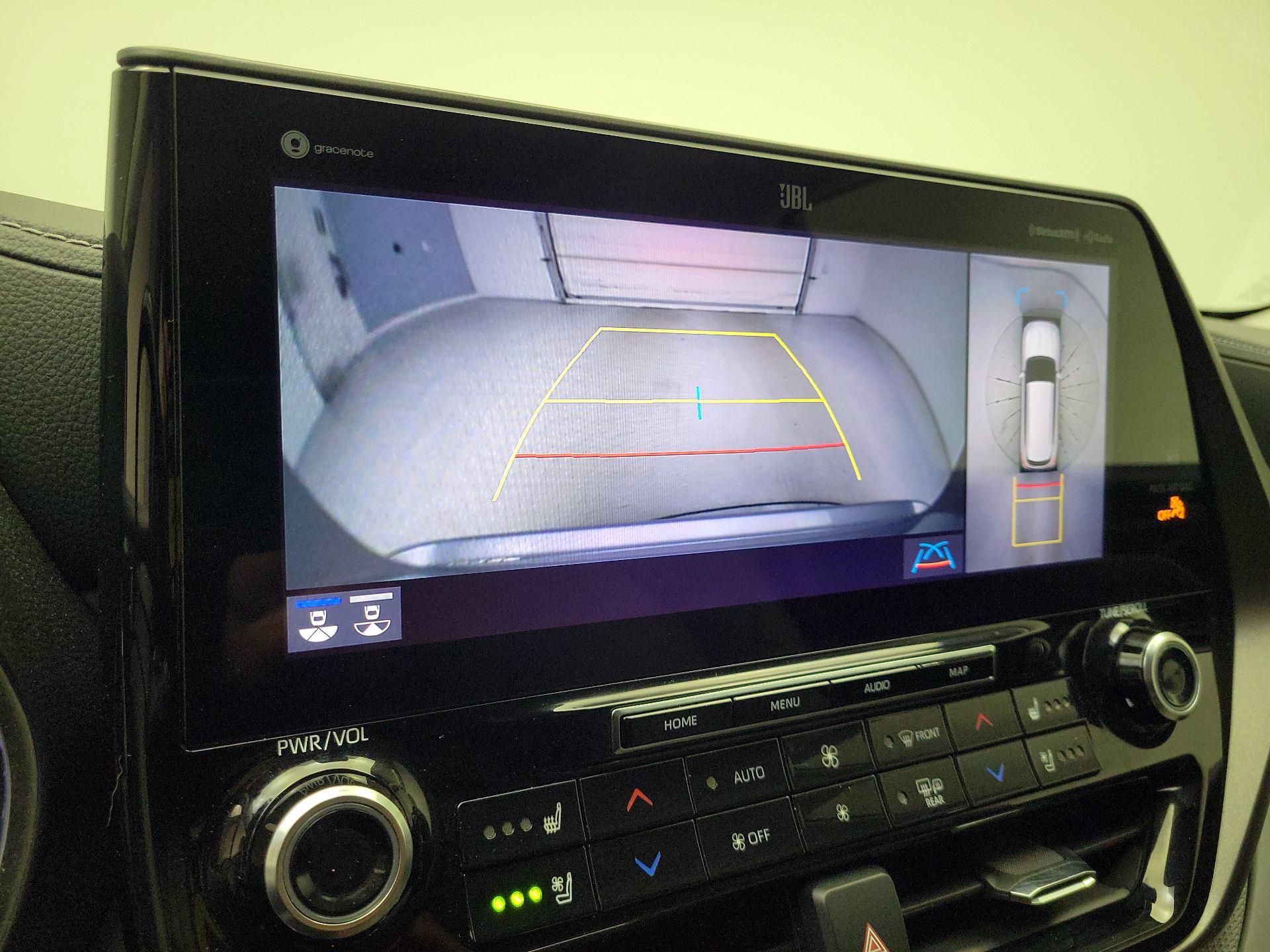 Thumbnail: 2021 Toyota Highlander - 15