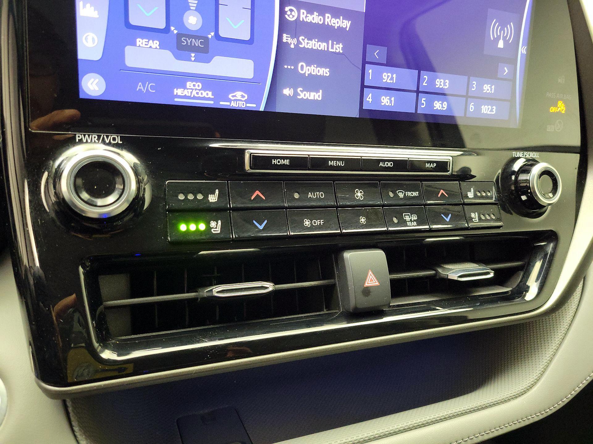 Thumbnail: 2021 Toyota Highlander - 17