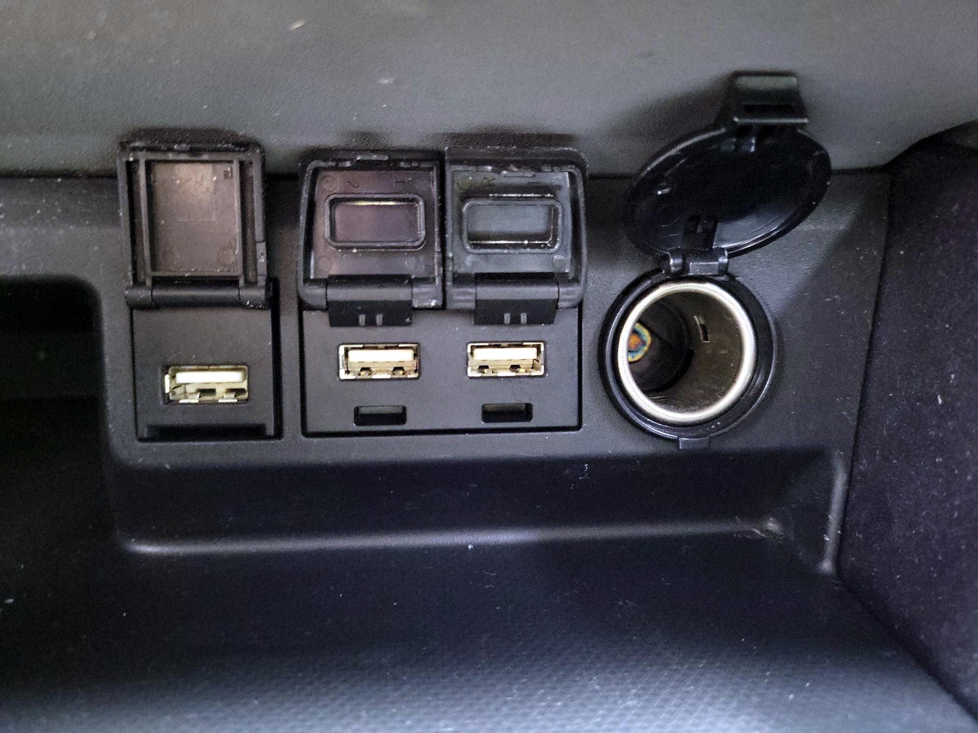 Thumbnail: 2021 Toyota Highlander - 19