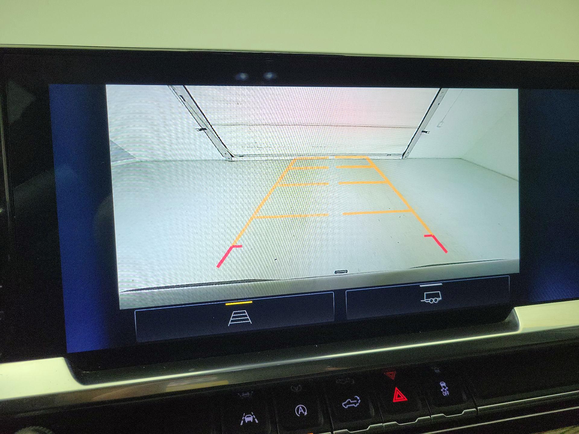 Thumbnail: 2022 Chevrolet Silverado 1500 - 13