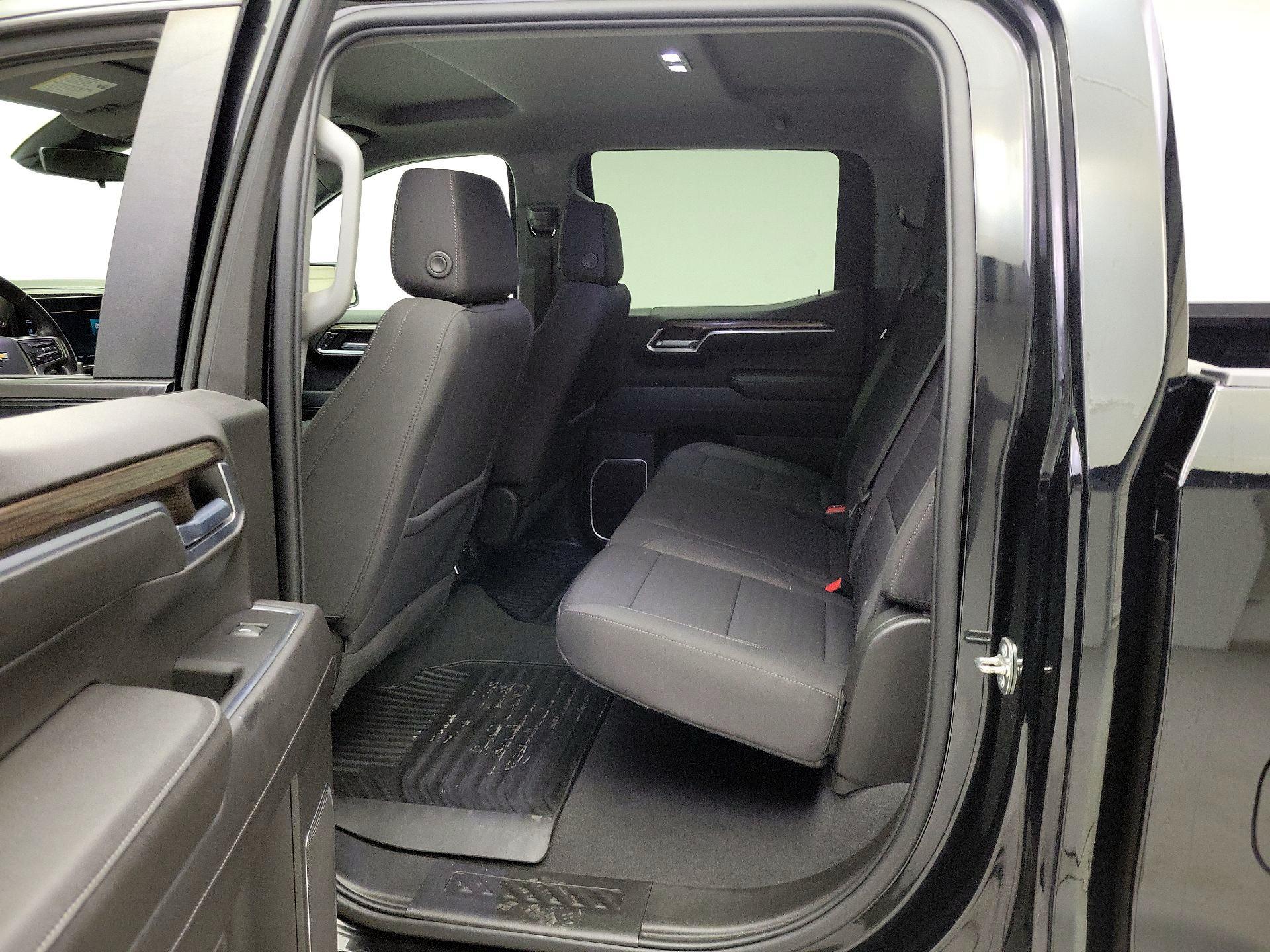 Thumbnail: 2022 Chevrolet Silverado 1500 - 18