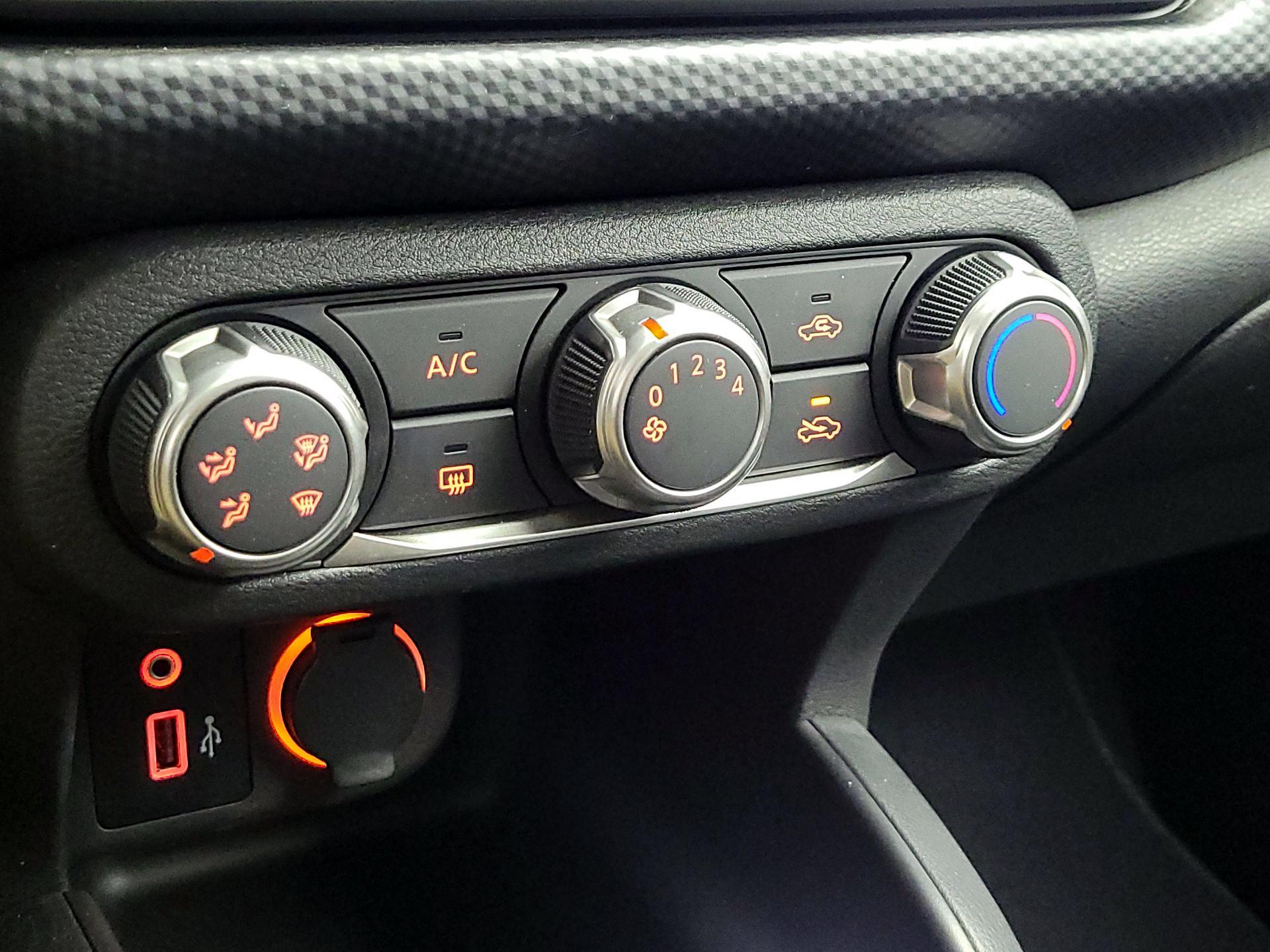 Thumbnail: 2023 Nissan Kicks - 16