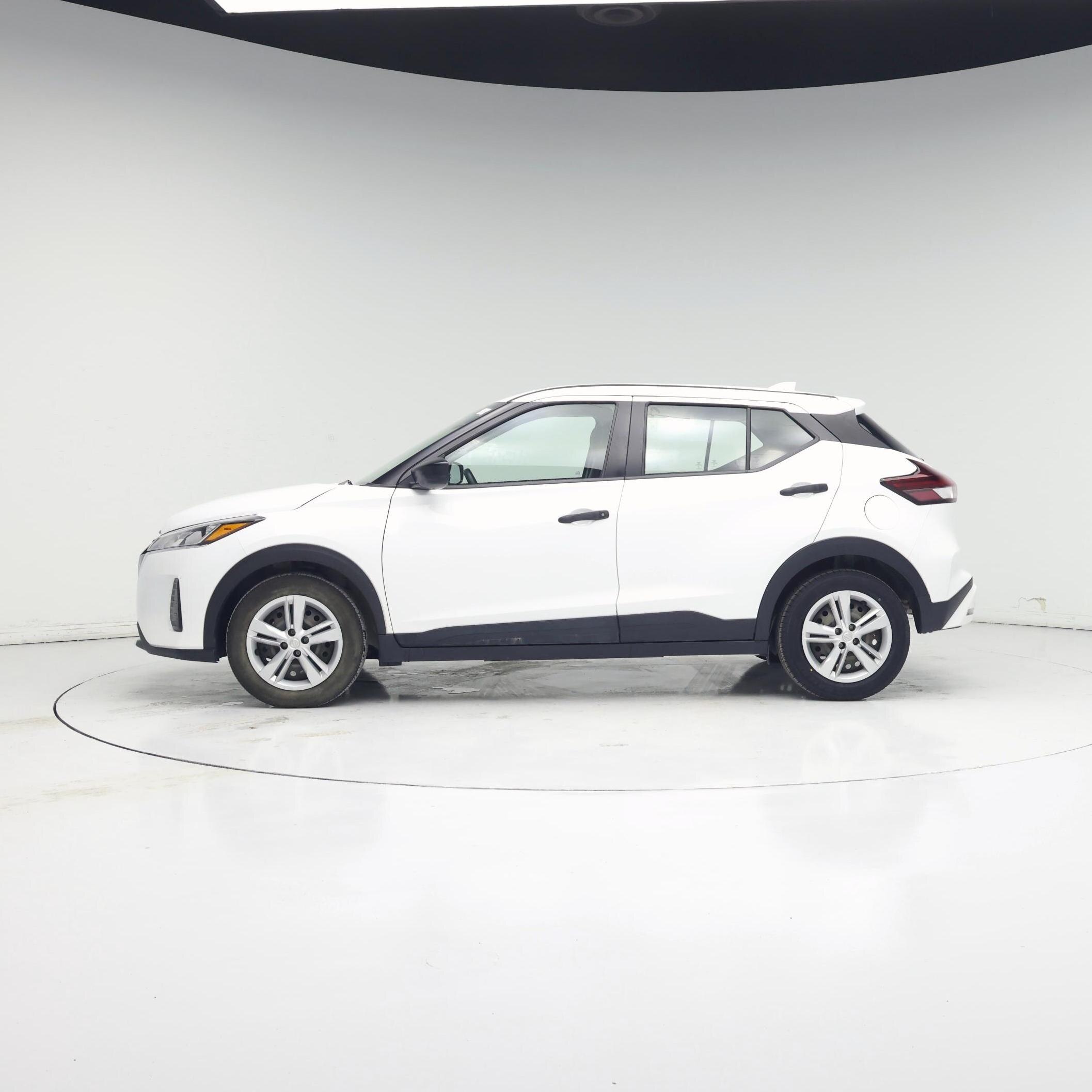 Thumbnail: 2023 Nissan Kicks - 3