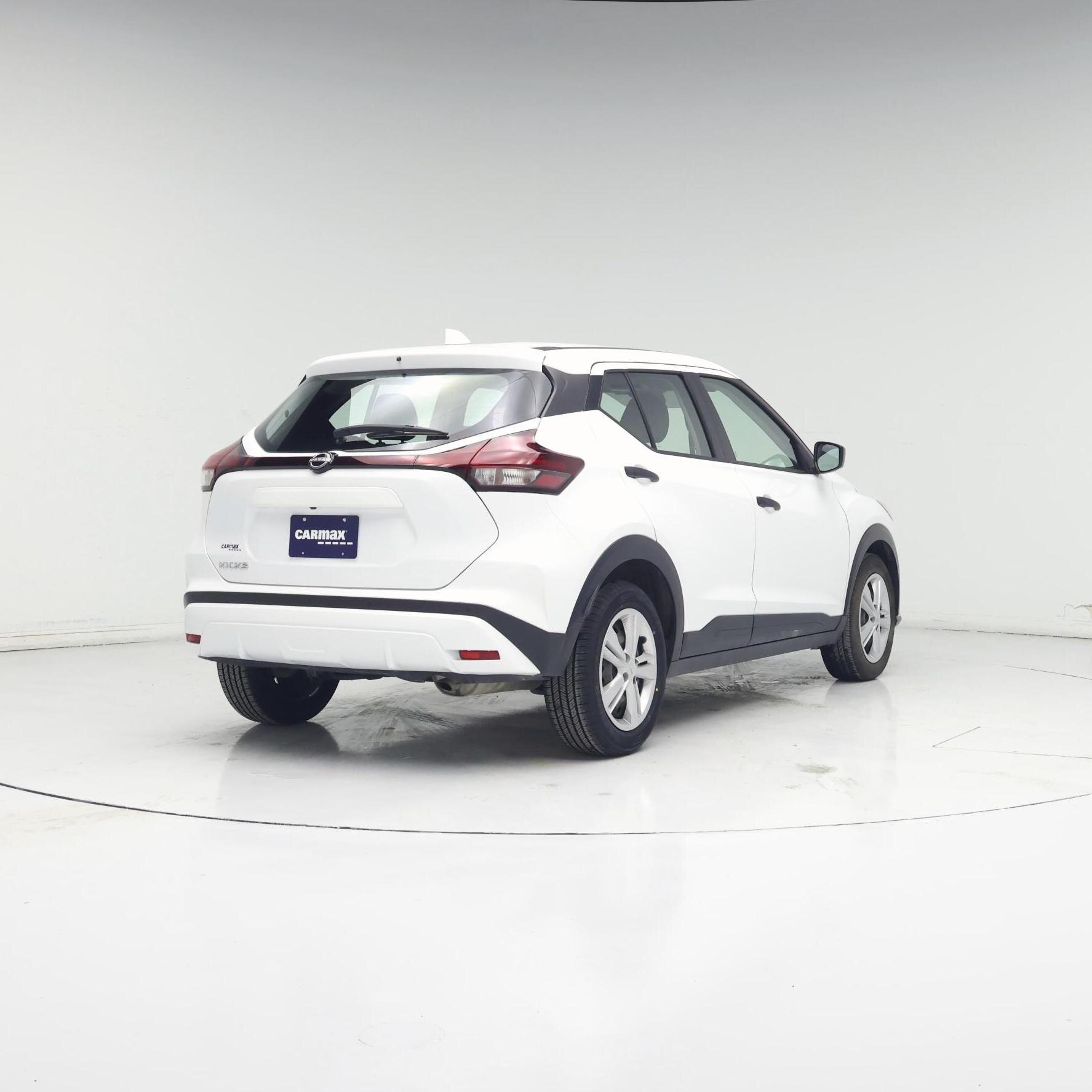 Thumbnail: 2023 Nissan Kicks - 8