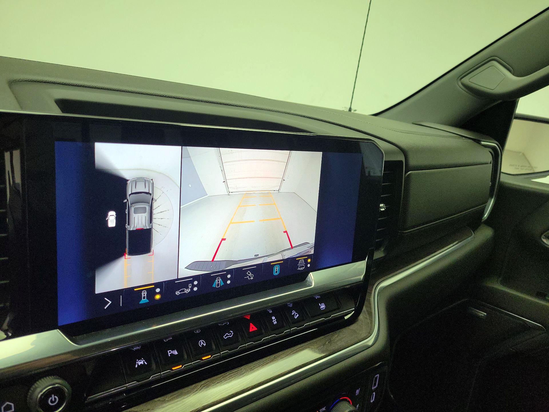 Thumbnail: 2022 Chevrolet Silverado 1500 - 14