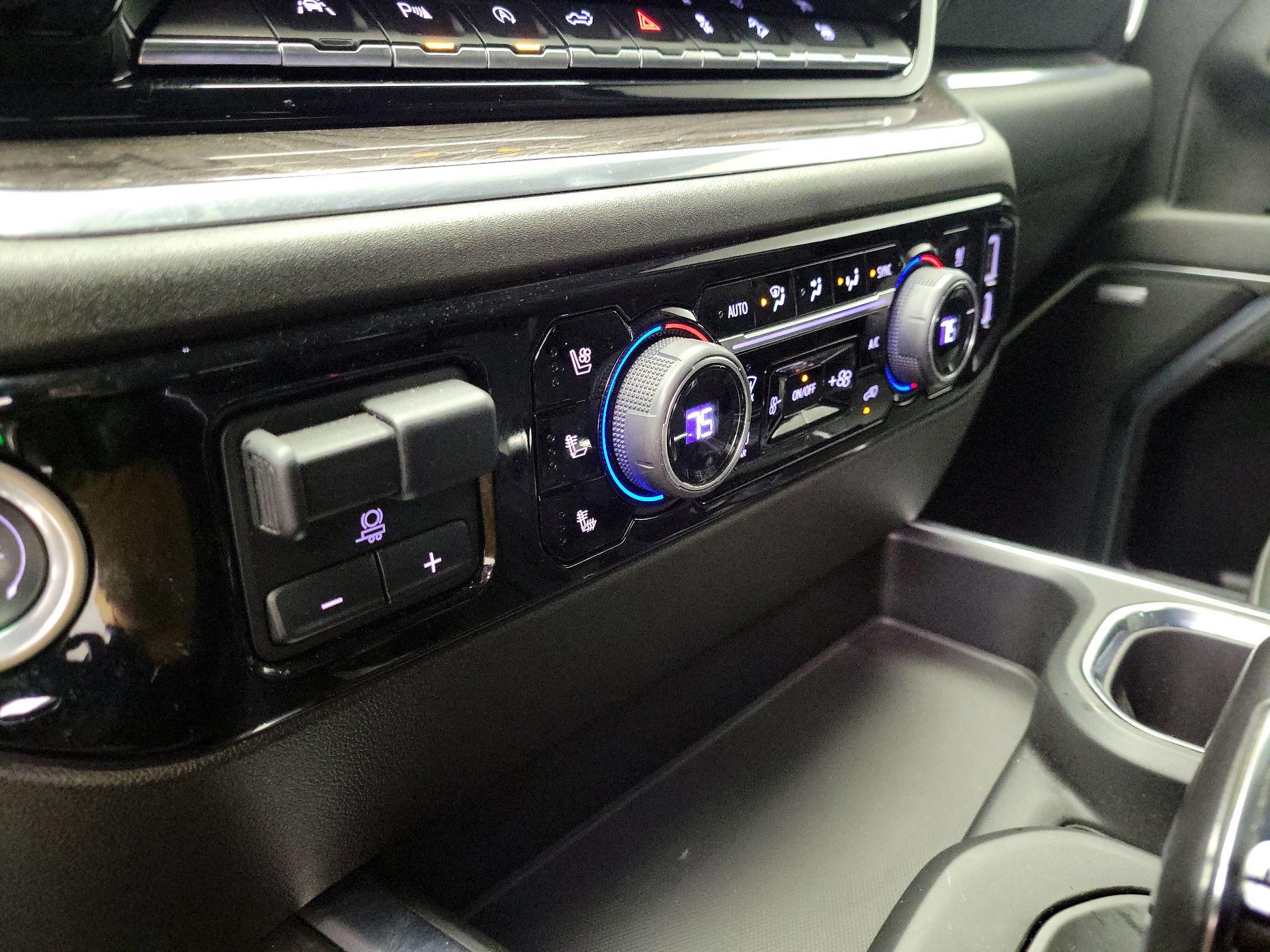 Thumbnail: 2022 Chevrolet Silverado 1500 - 16