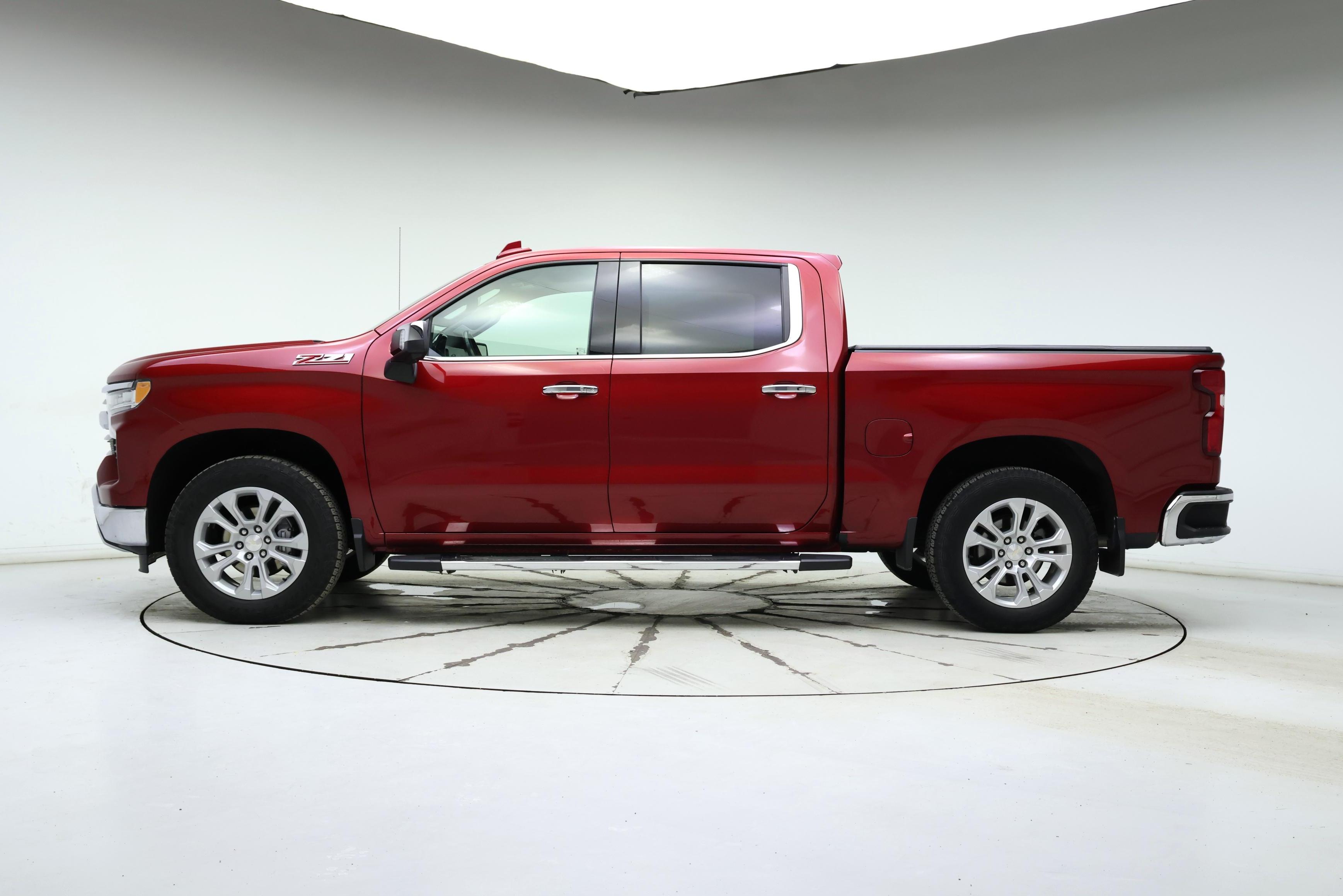 Thumbnail: 2022 Chevrolet Silverado 1500 - 3