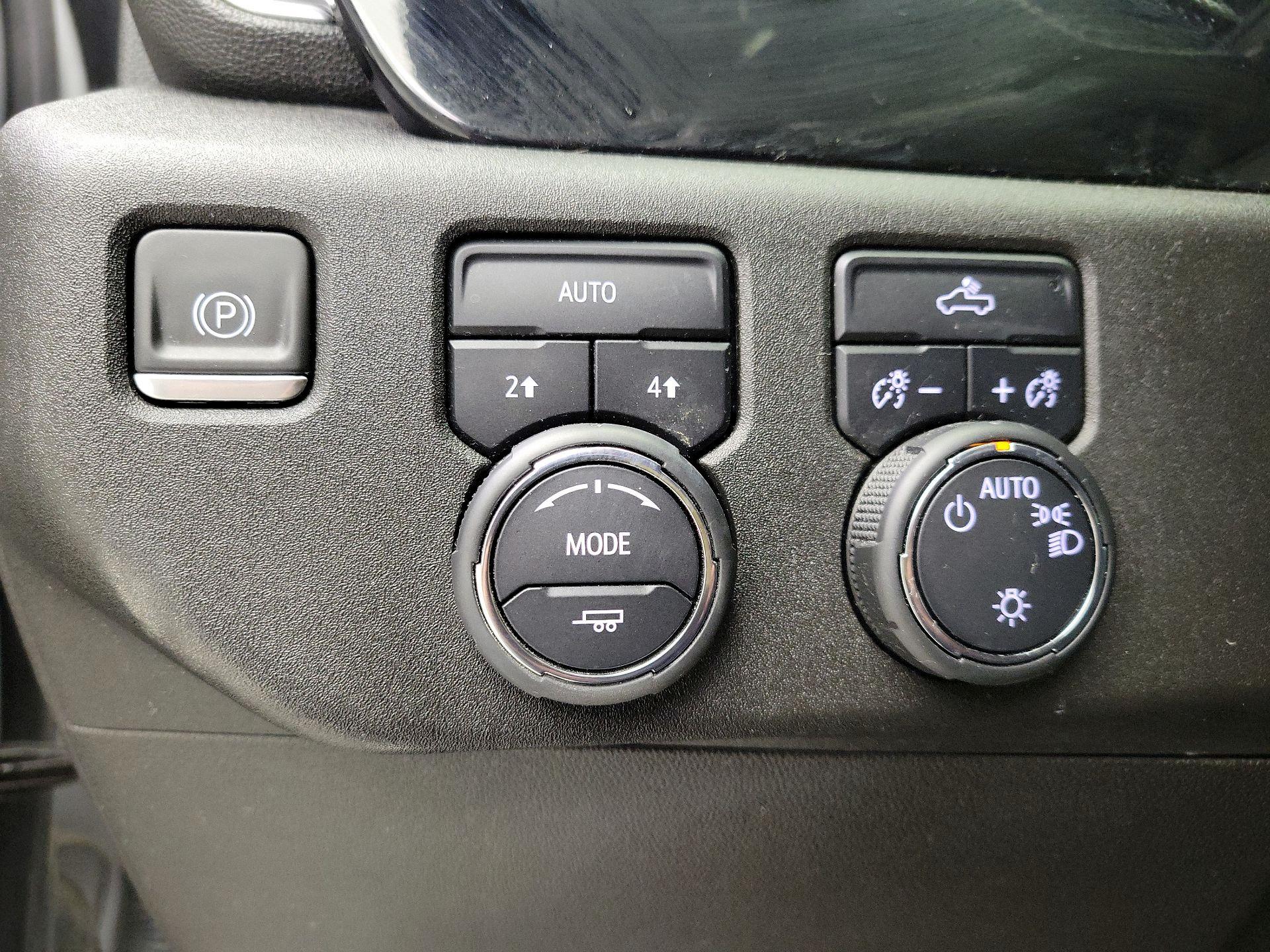 Thumbnail: 2022 Chevrolet Silverado 1500 - 13