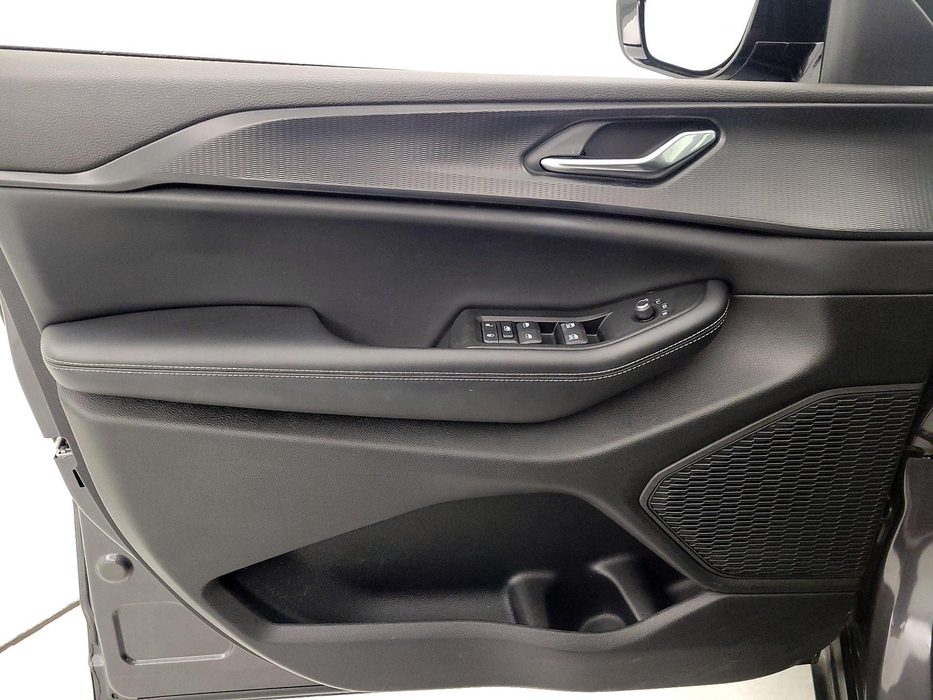 Thumbnail: 2024 Jeep Grand Cherokee - 12