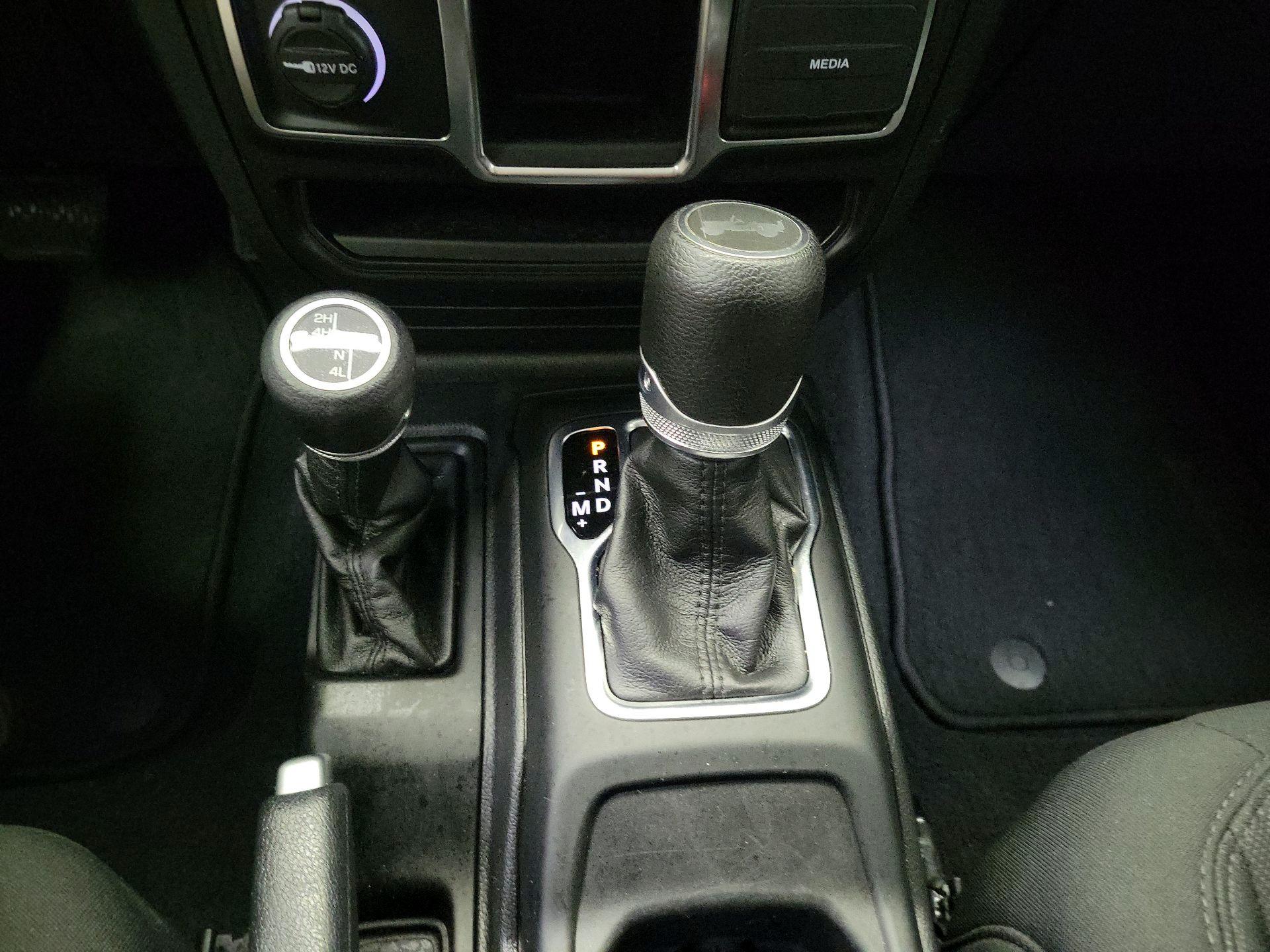 Thumbnail: 2023 Jeep Wrangler - 17