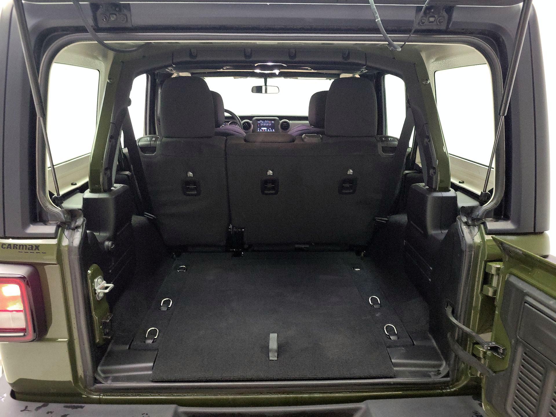 Thumbnail: 2023 Jeep Wrangler - 20