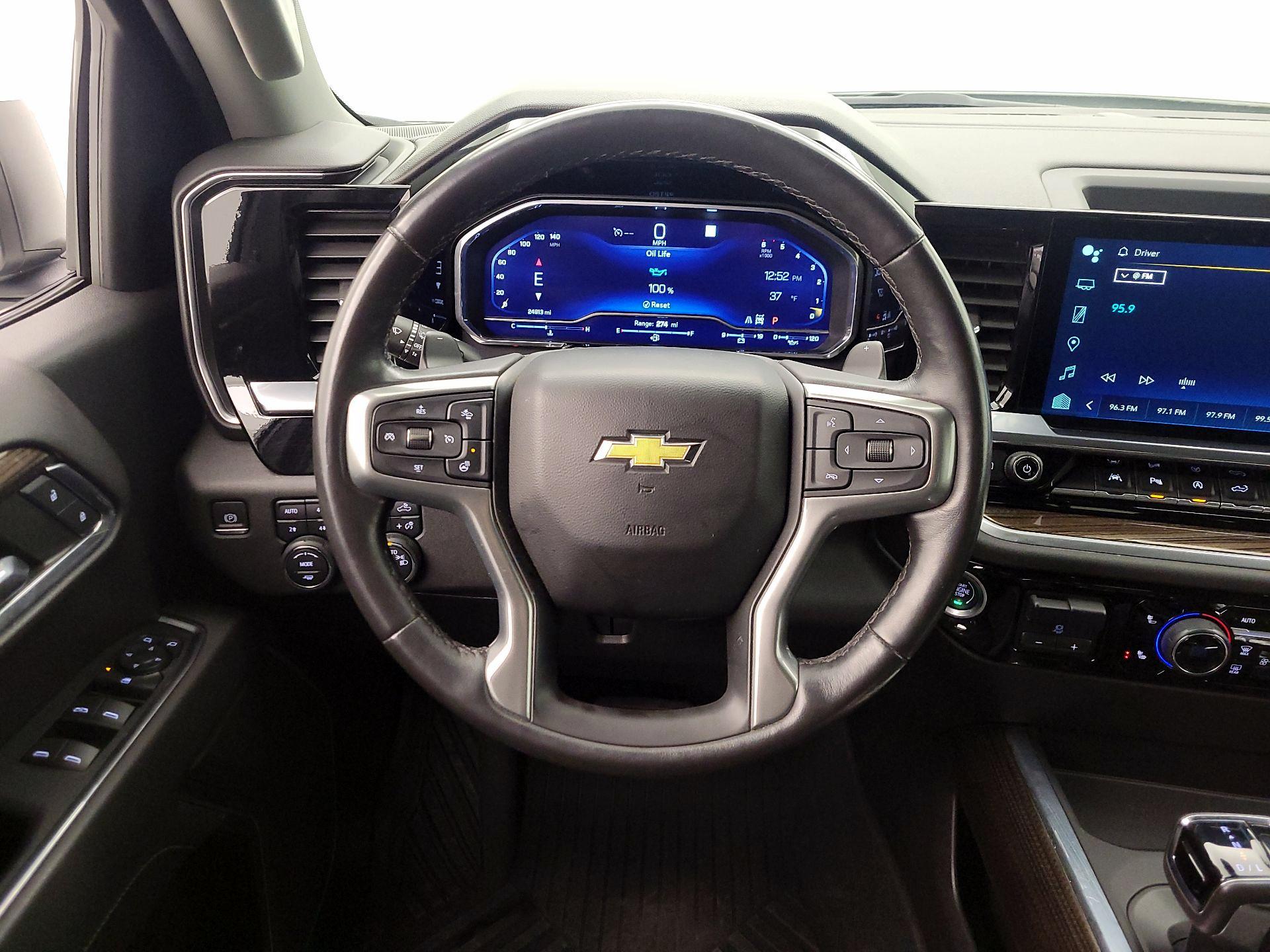 Thumbnail: 2022 Chevrolet Silverado 1500 - 10