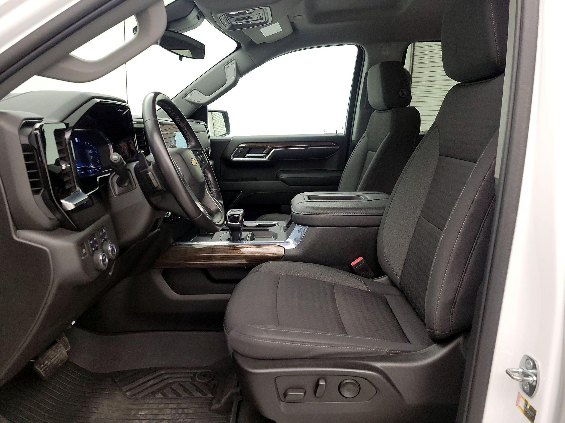 Thumbnail: 2022 Chevrolet Silverado 1500 - 11