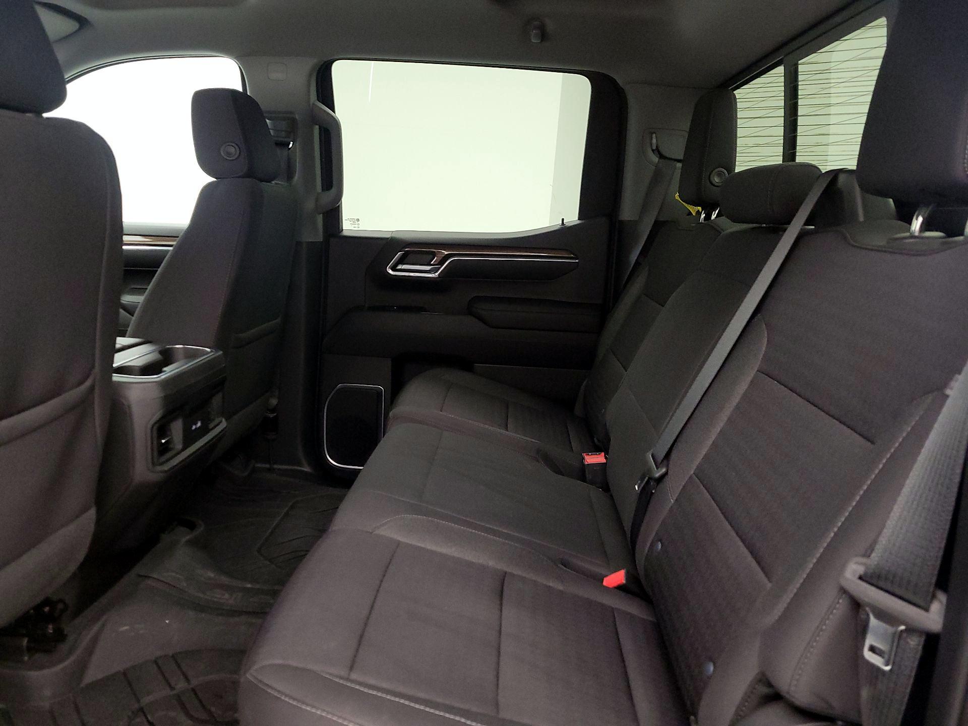 Thumbnail: 2022 Chevrolet Silverado 1500 - 19