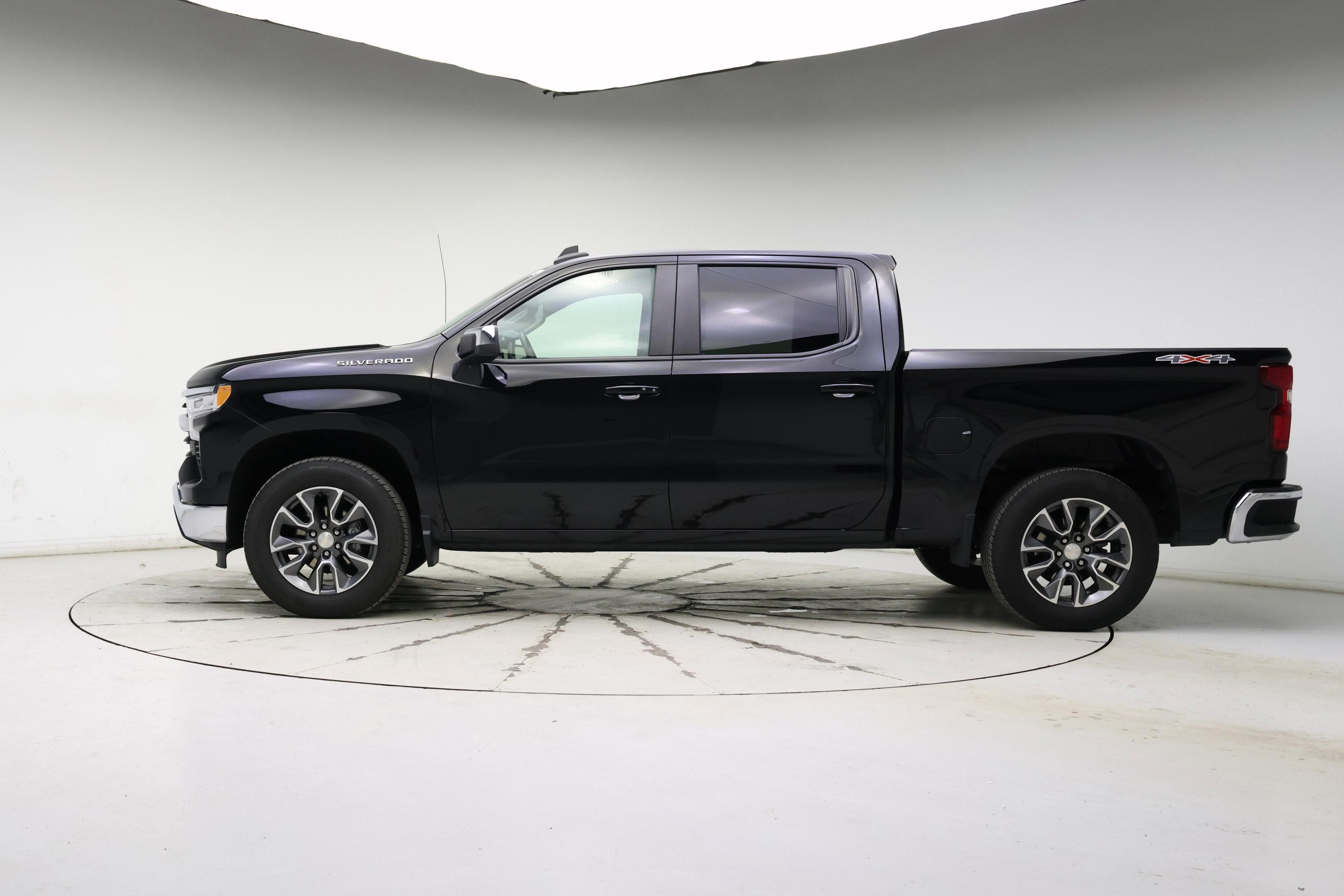 Thumbnail: 2022 Chevrolet Silverado 1500 - 3