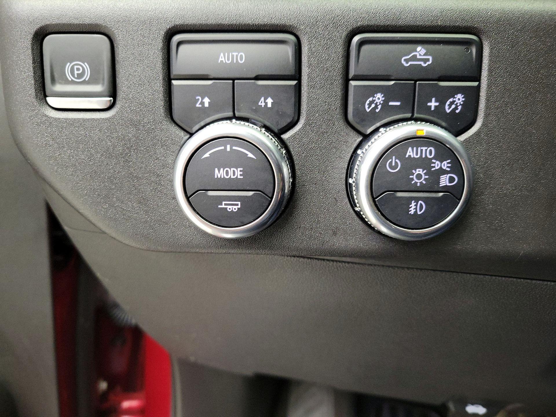 Thumbnail: 2024 GMC Sierra 1500 - 13