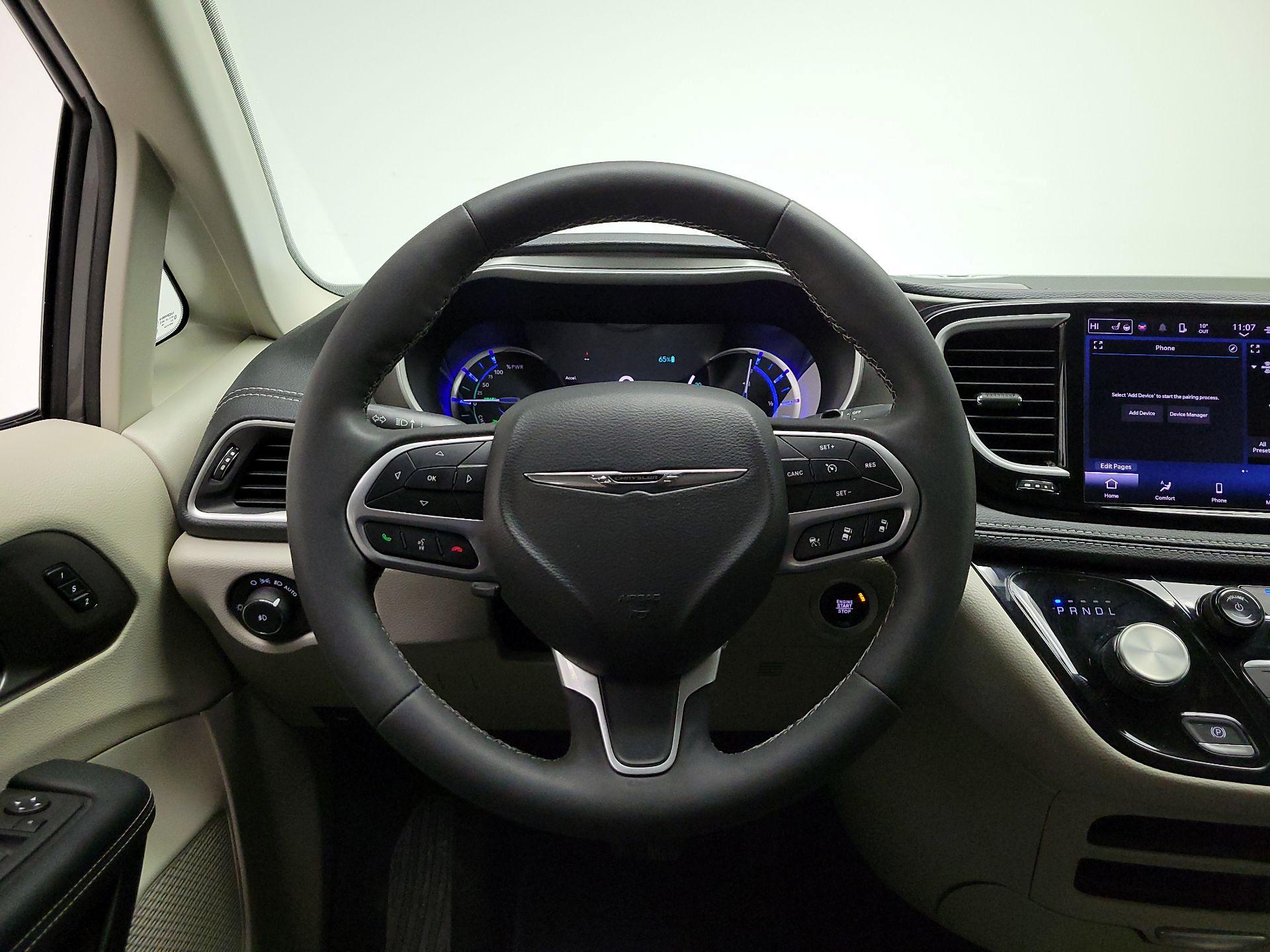 Thumbnail: 2022 Chrysler Pacifica - 10