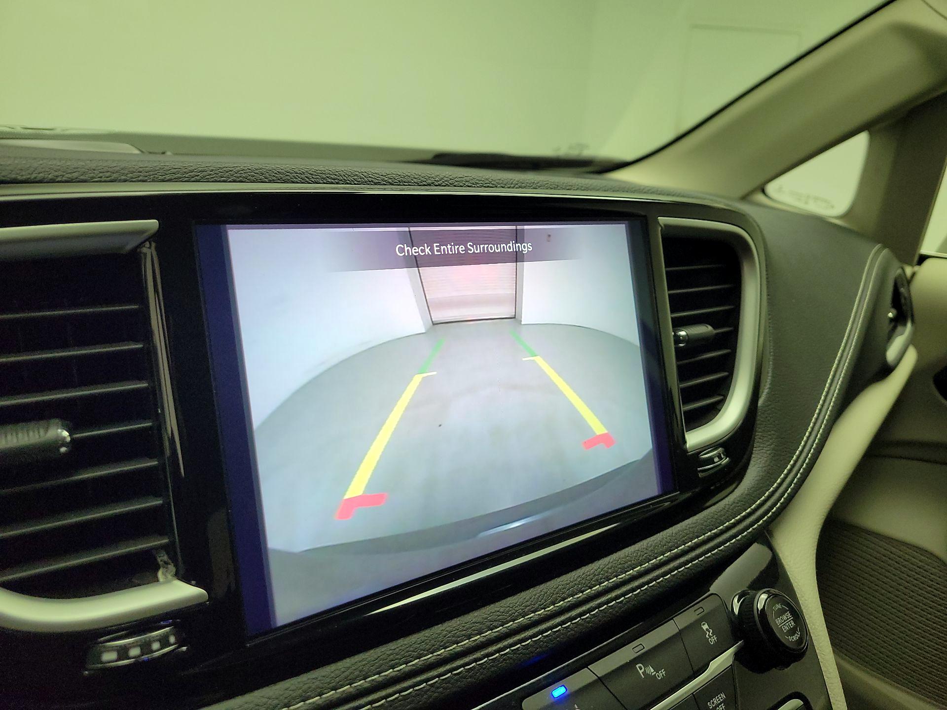 Thumbnail: 2022 Chrysler Pacifica - 13