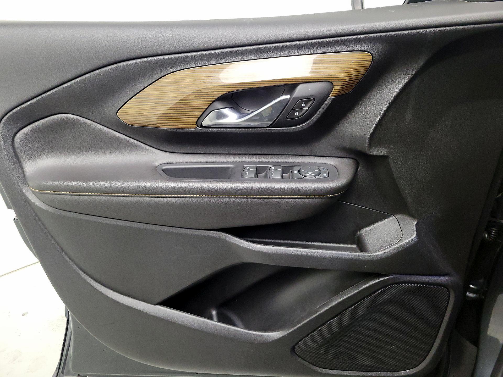 Thumbnail: 2020 GMC Terrain - 12