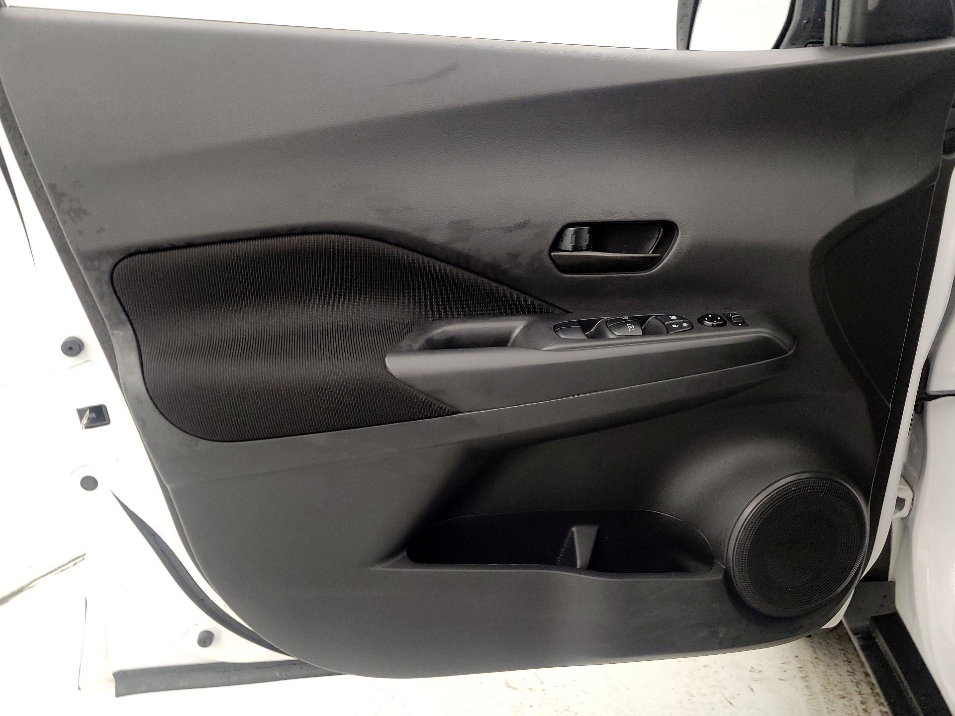 Thumbnail: 2022 Nissan Kicks - 12