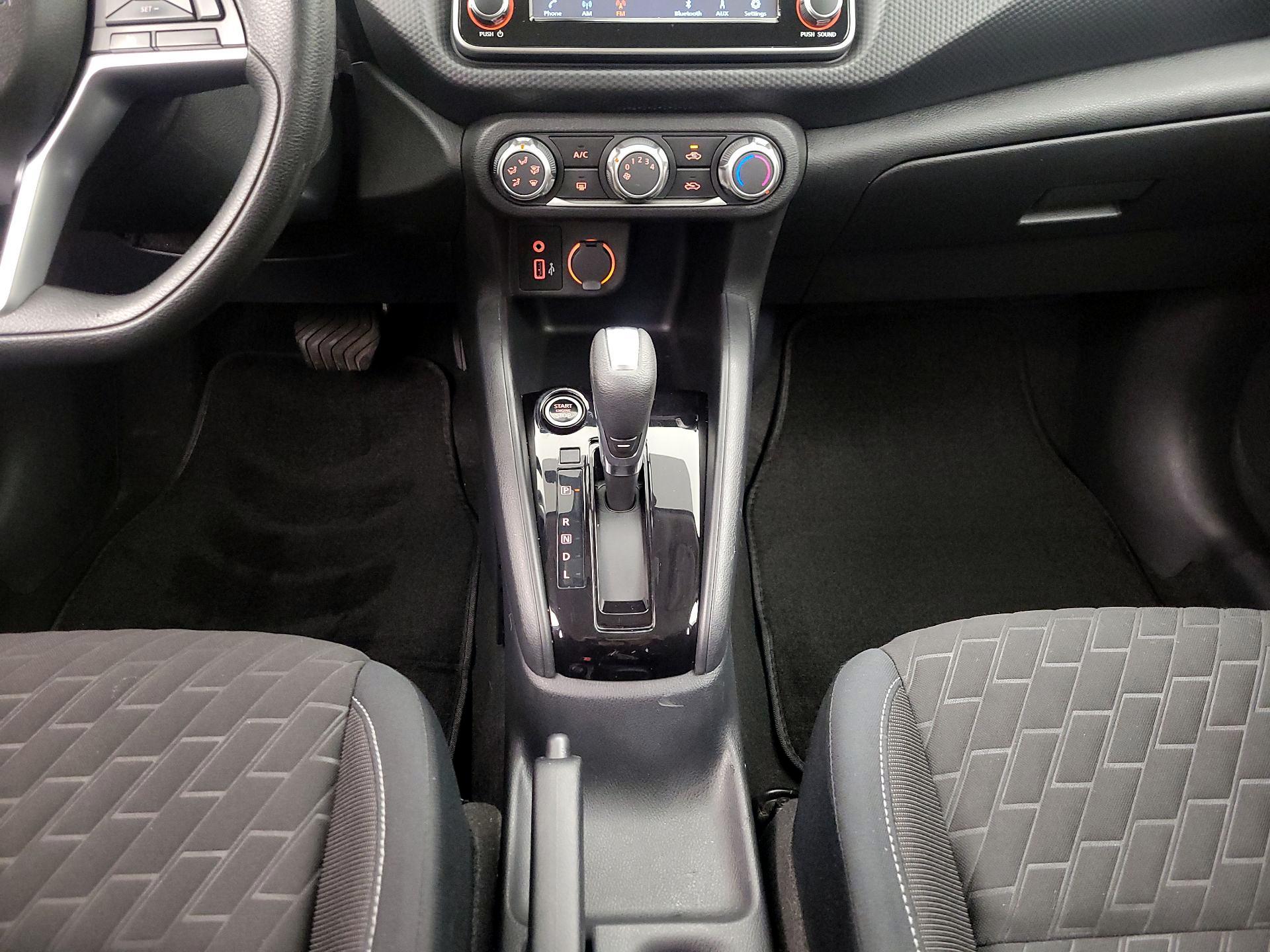 Thumbnail: 2022 Nissan Kicks - 17