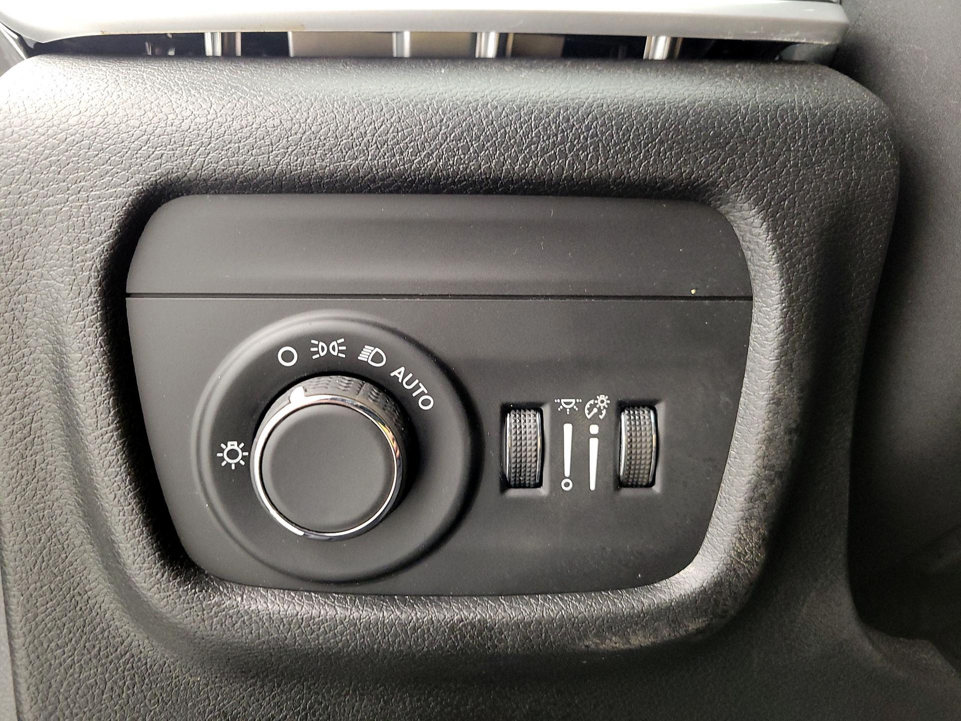 Thumbnail: 2023 Jeep Grand Cherokee - 13