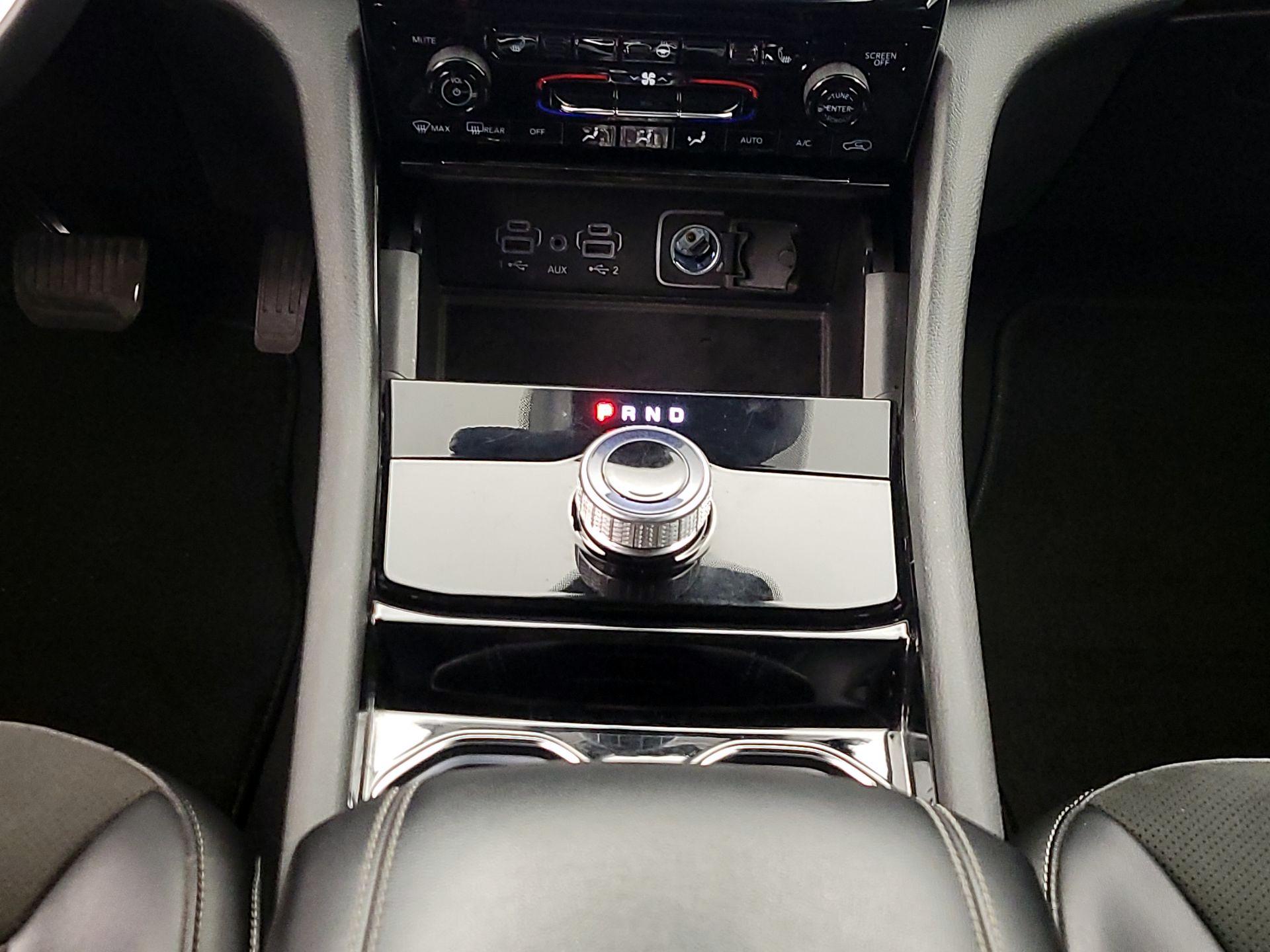 Thumbnail: 2023 Jeep Grand Cherokee - 17