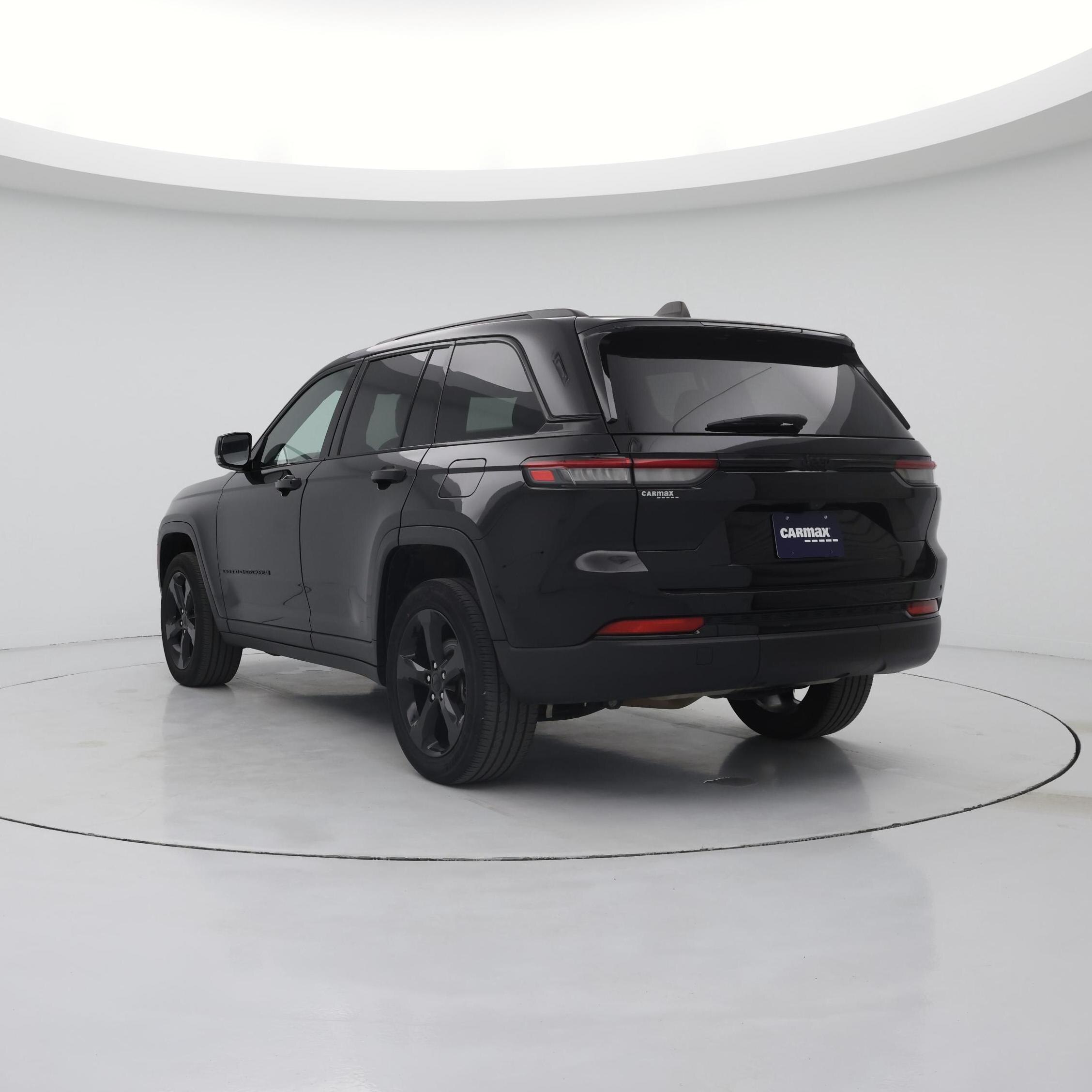 Thumbnail: 2023 Jeep Grand Cherokee - 2