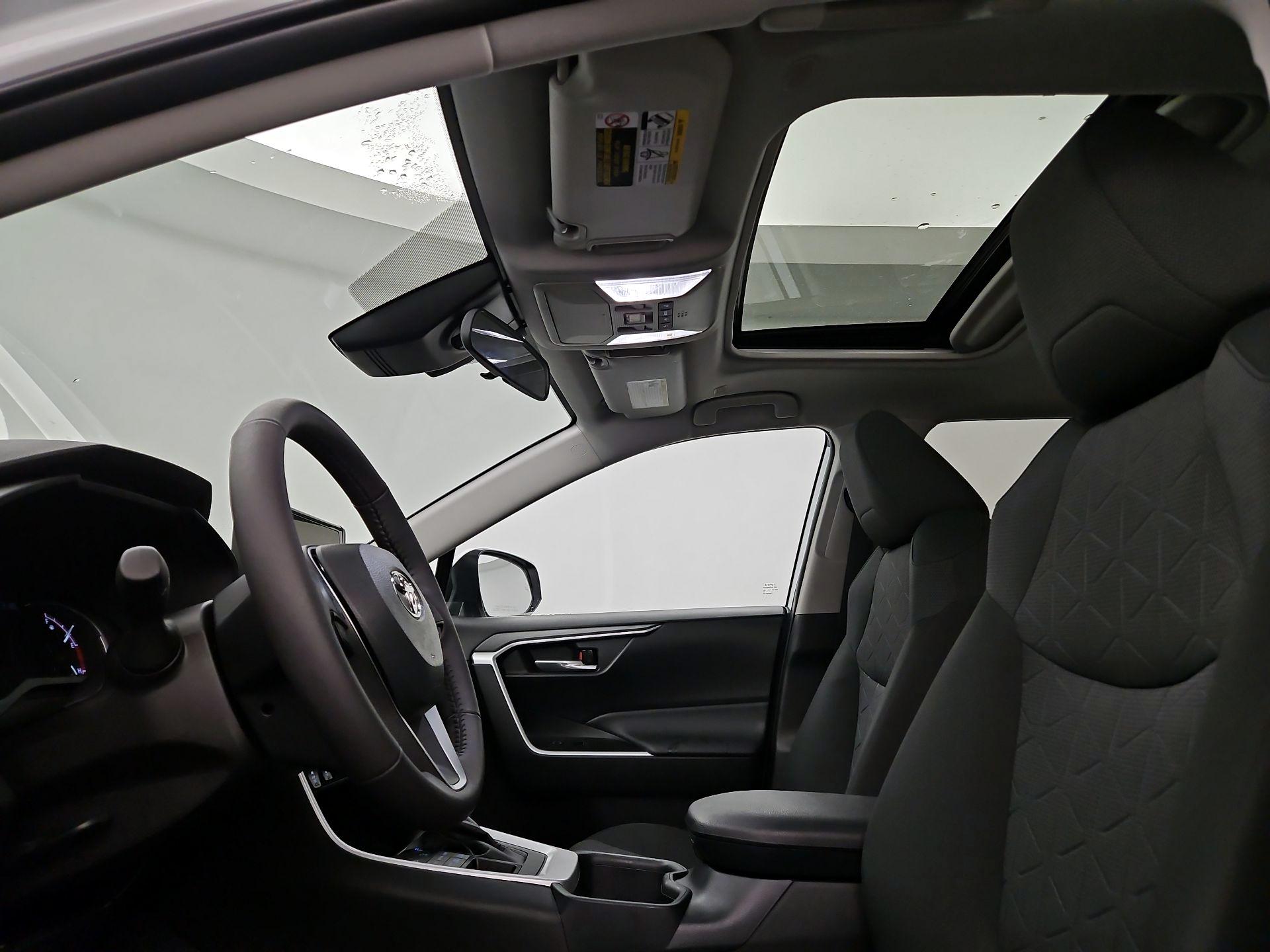 Thumbnail: 2025 Toyota RAV4 - 19