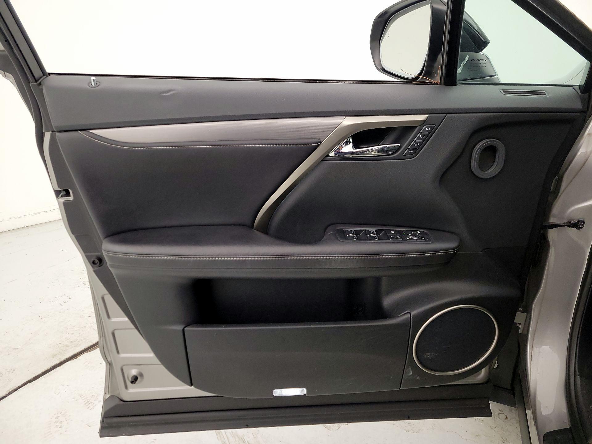 Thumbnail: 2017 Lexus RX - 12