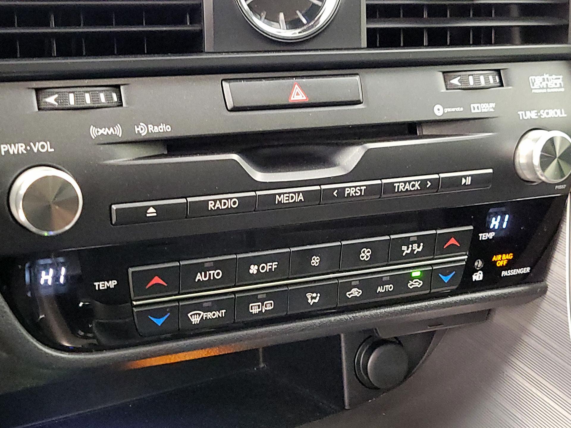 Thumbnail: 2017 Lexus RX - 17