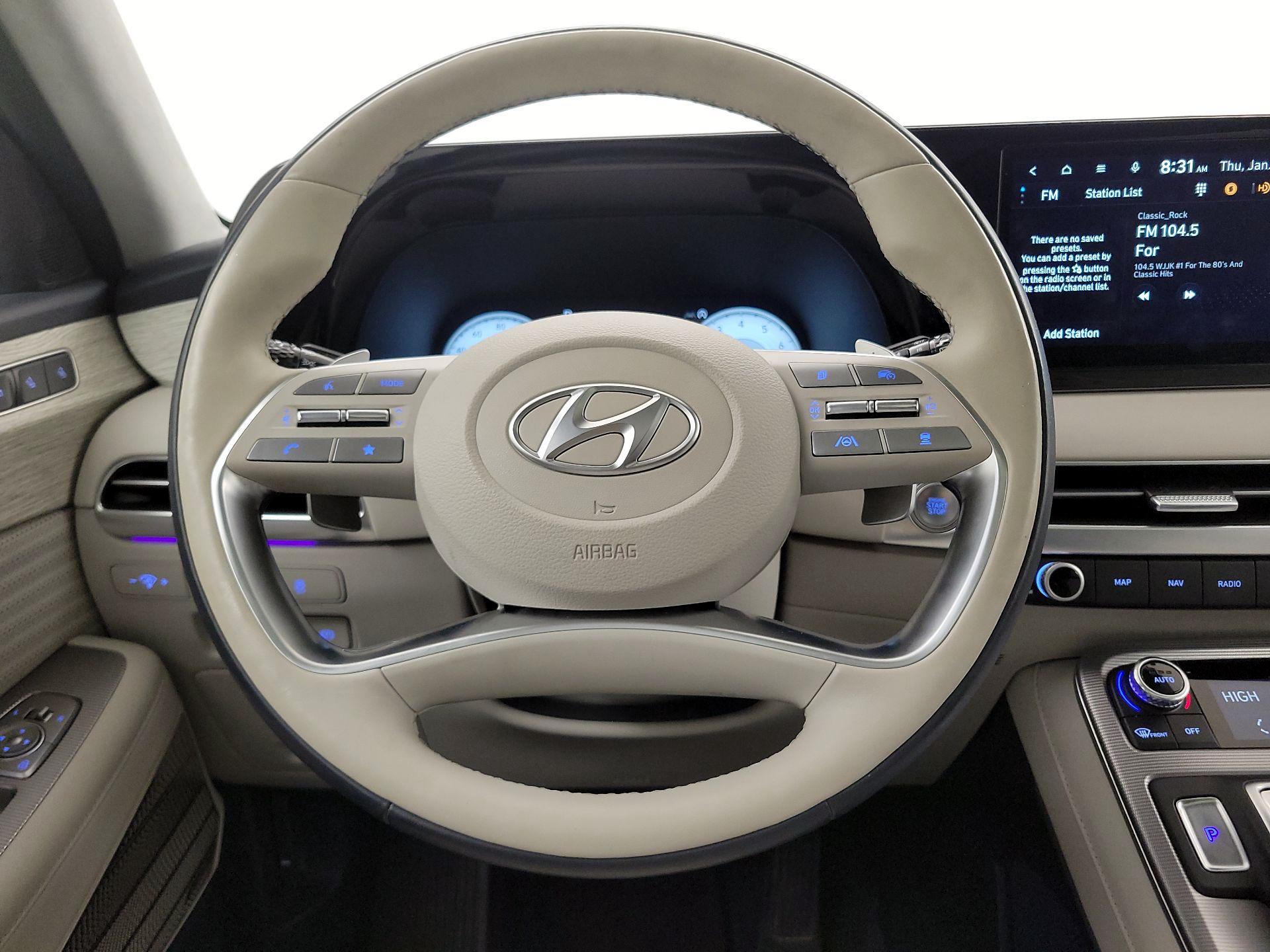 Thumbnail: 2023 Hyundai Palisade - 10