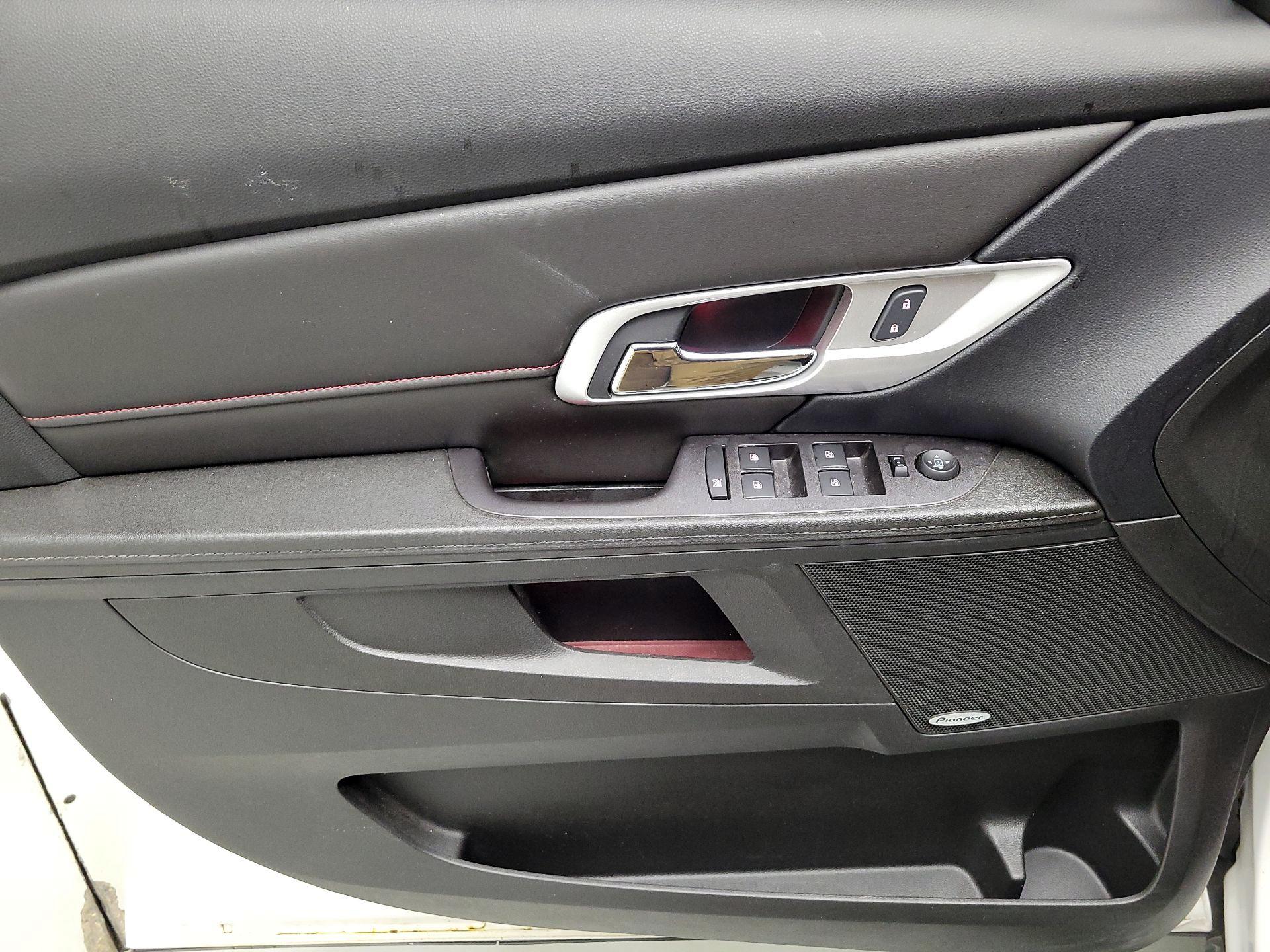 Thumbnail: 2017 GMC Terrain - 12