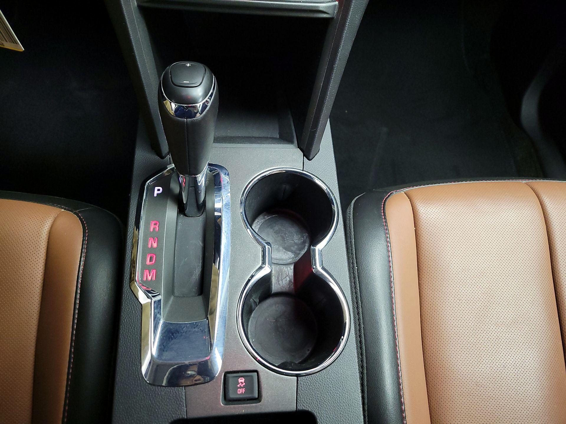 Thumbnail: 2017 GMC Terrain - 17