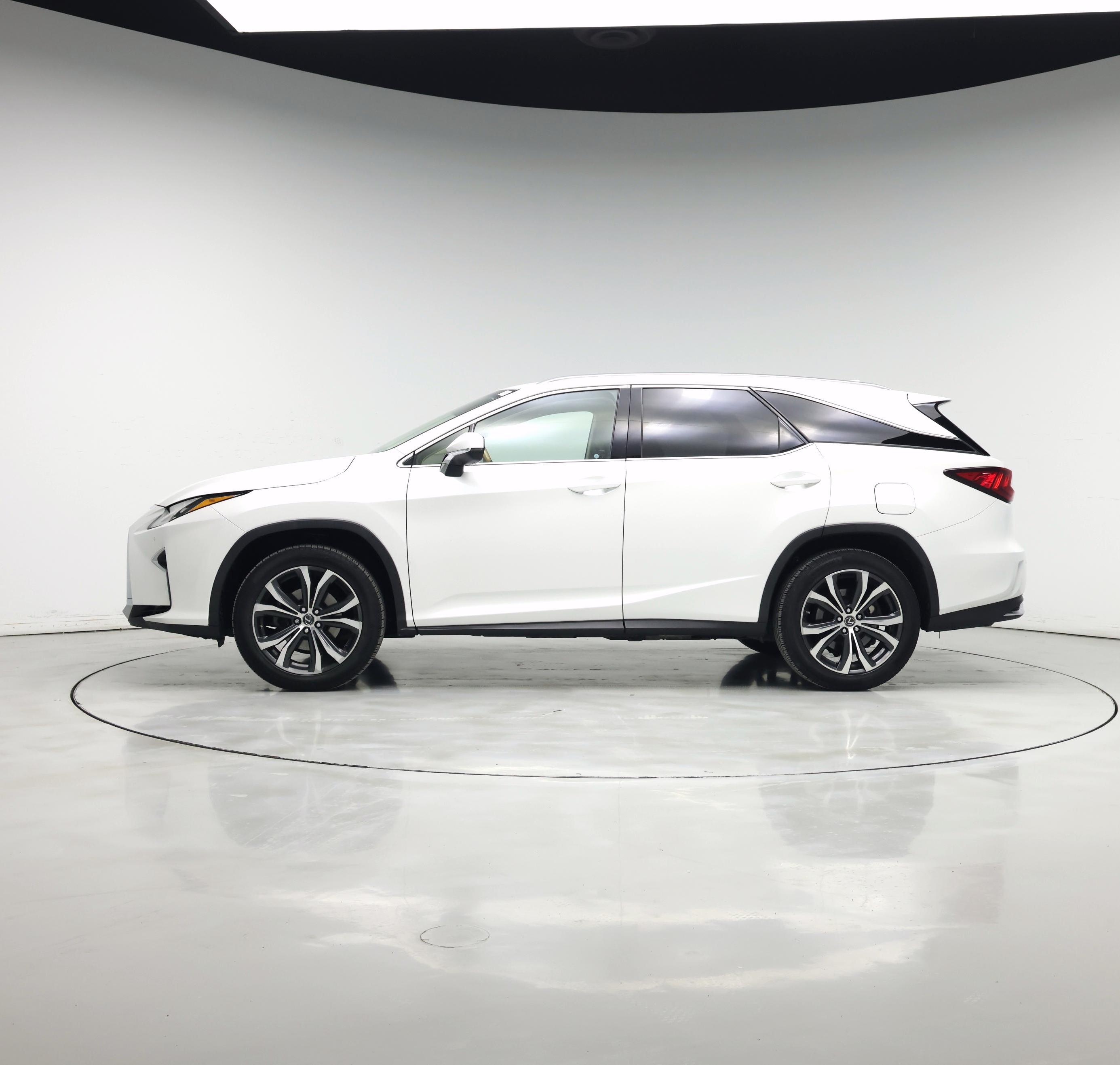 Thumbnail: 2018 Lexus RX - 3