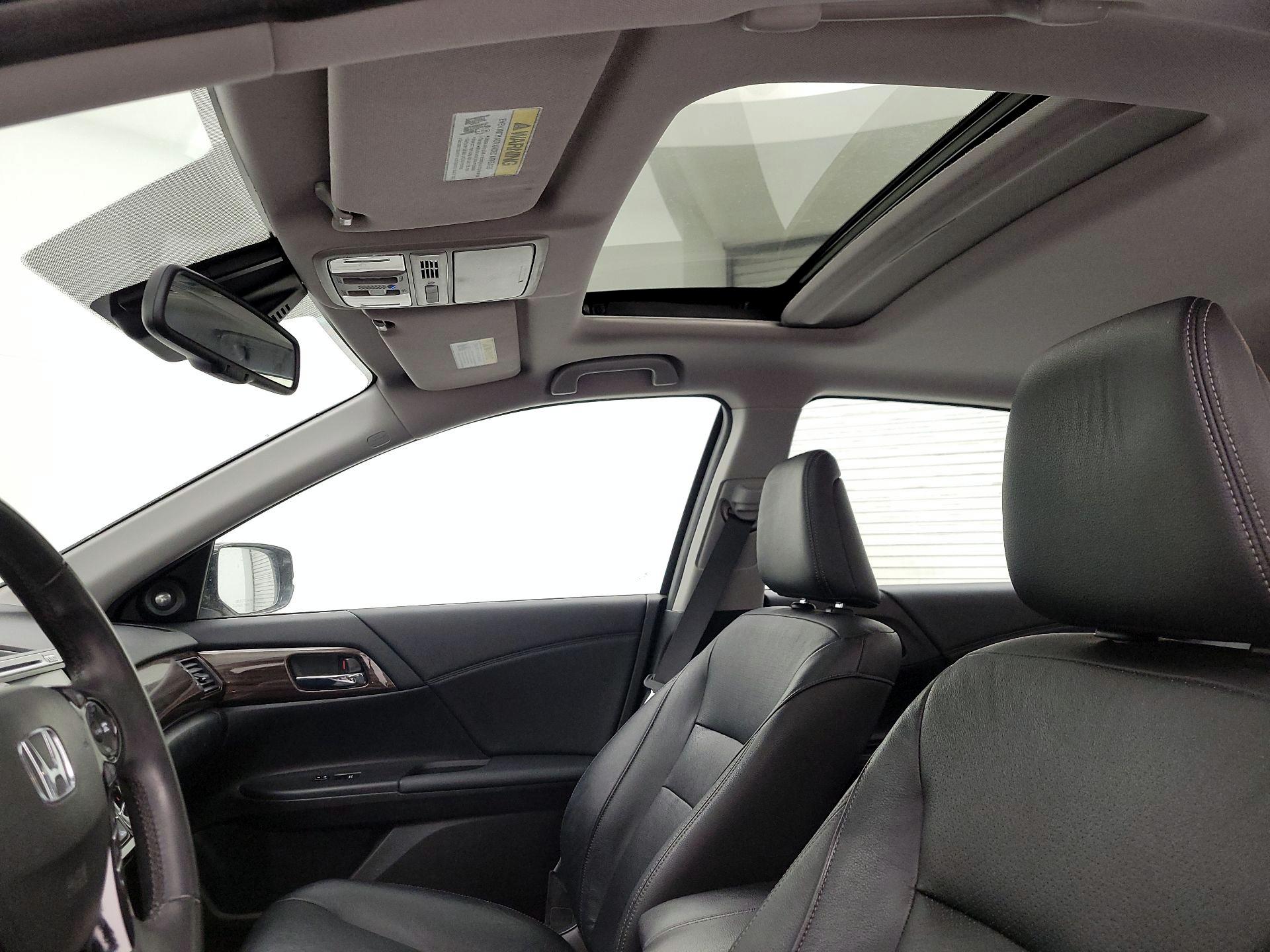 Thumbnail: 2016 Honda Accord - 19