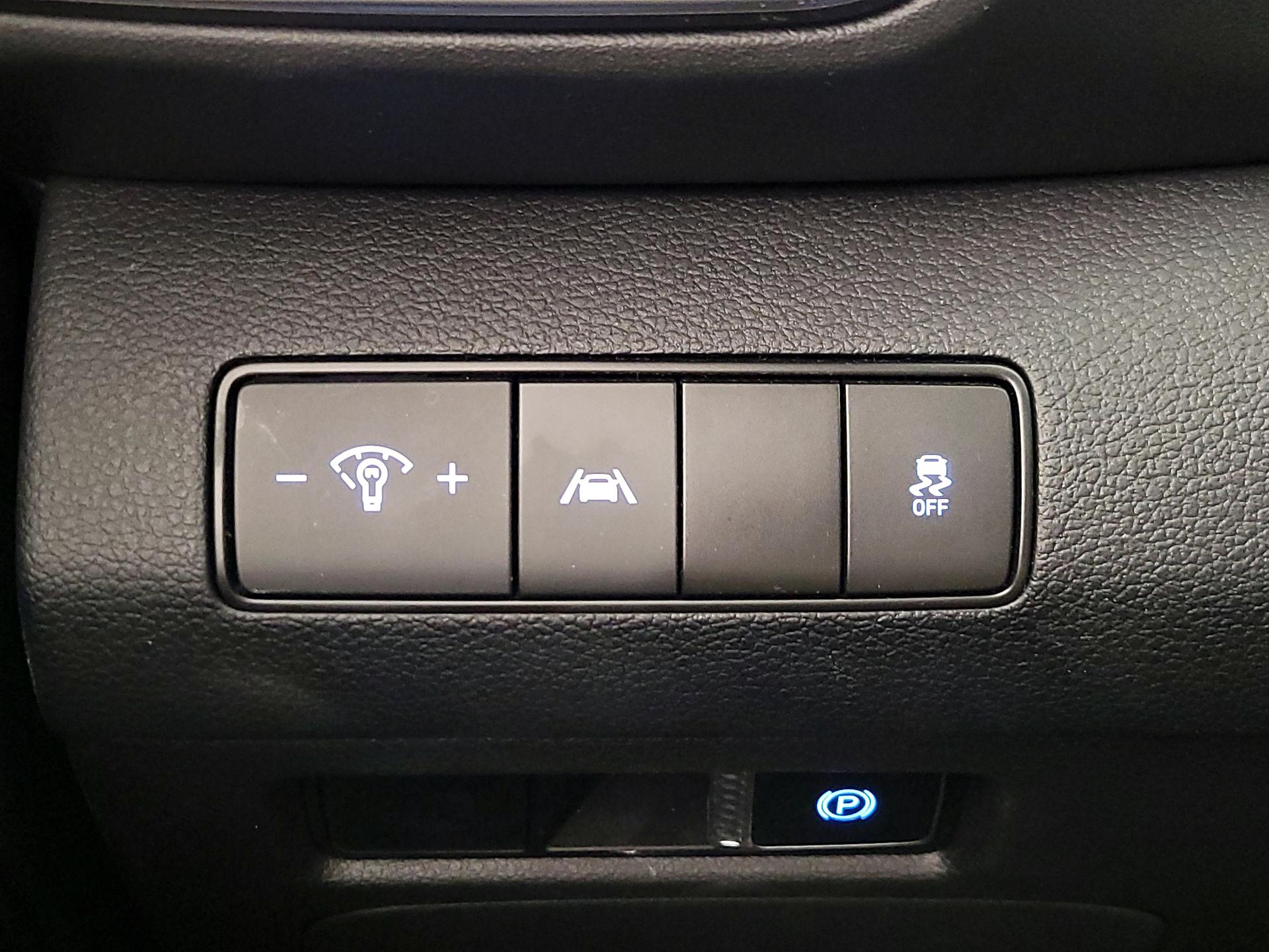 Thumbnail: 2022 Hyundai Santa Fe - 13