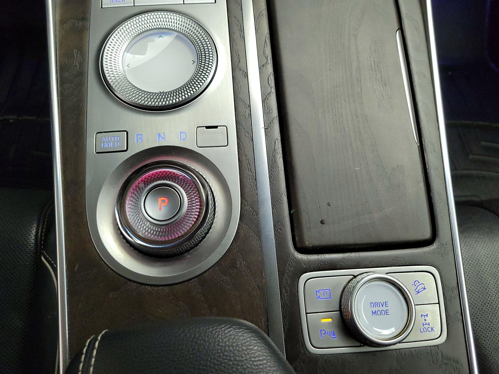 Thumbnail: 2021 Genesis GV80 - 18