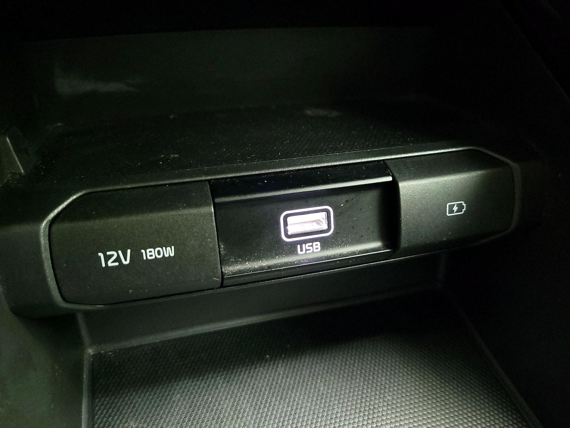 Thumbnail: 2020 Kia Telluride - 18