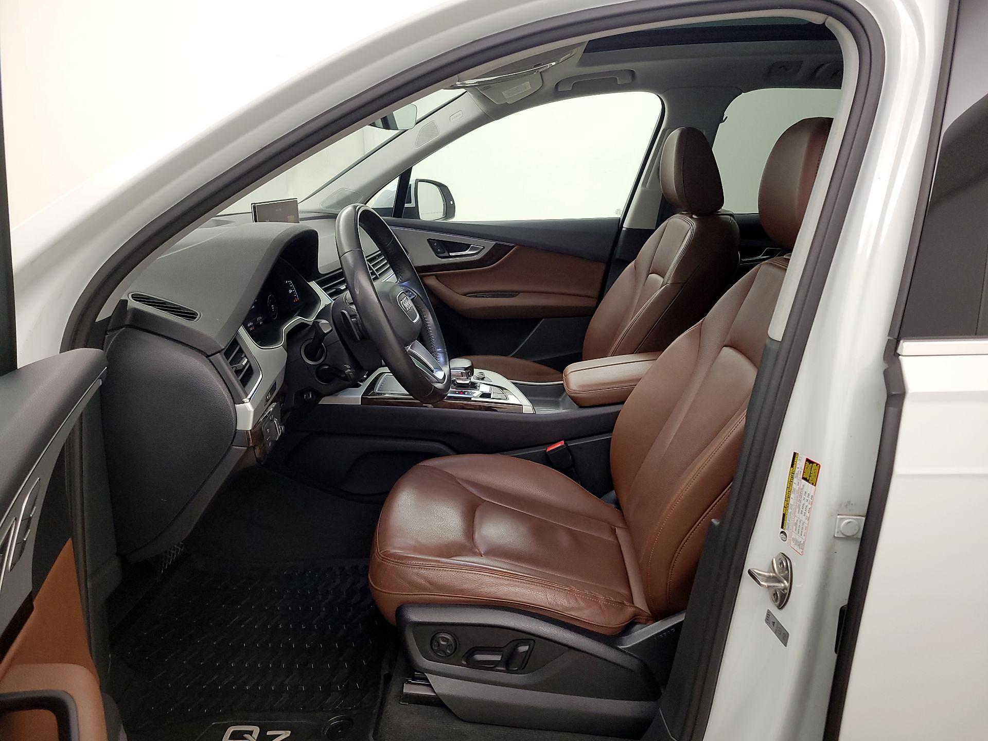 Thumbnail: 2019 Audi Q7 - 11