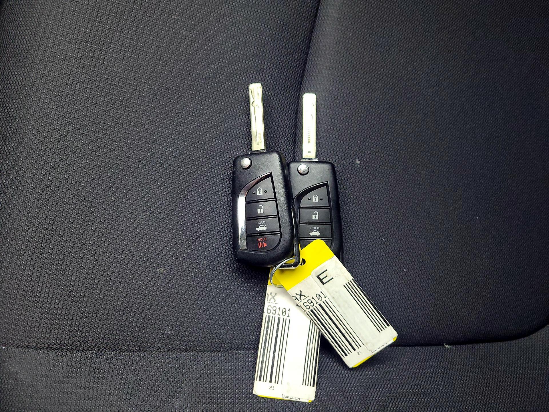 Thumbnail: 2021 Toyota Corolla - 20