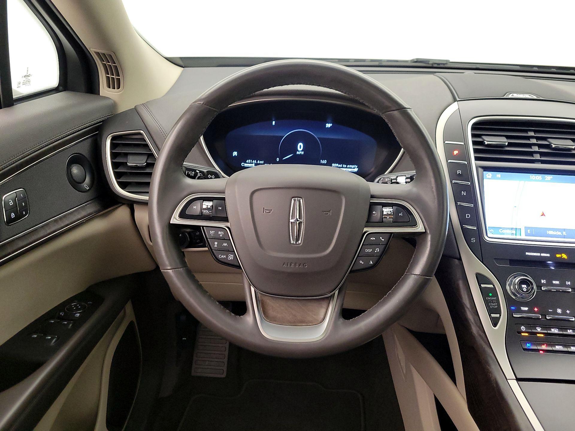 Thumbnail: 2020 Lincoln Nautilus - 10