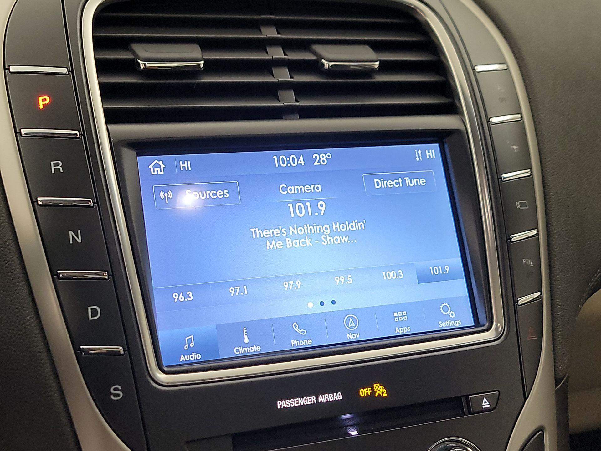 Thumbnail: 2020 Lincoln Nautilus - 16