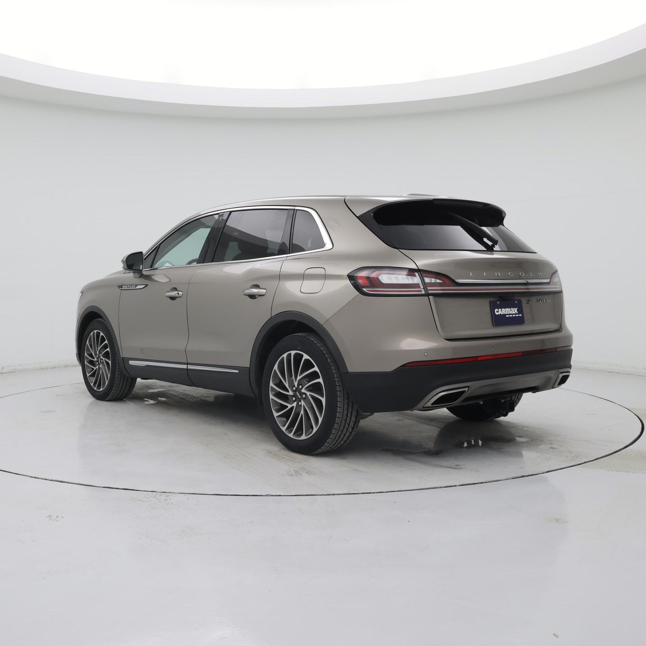 Thumbnail: 2020 Lincoln Nautilus - 2