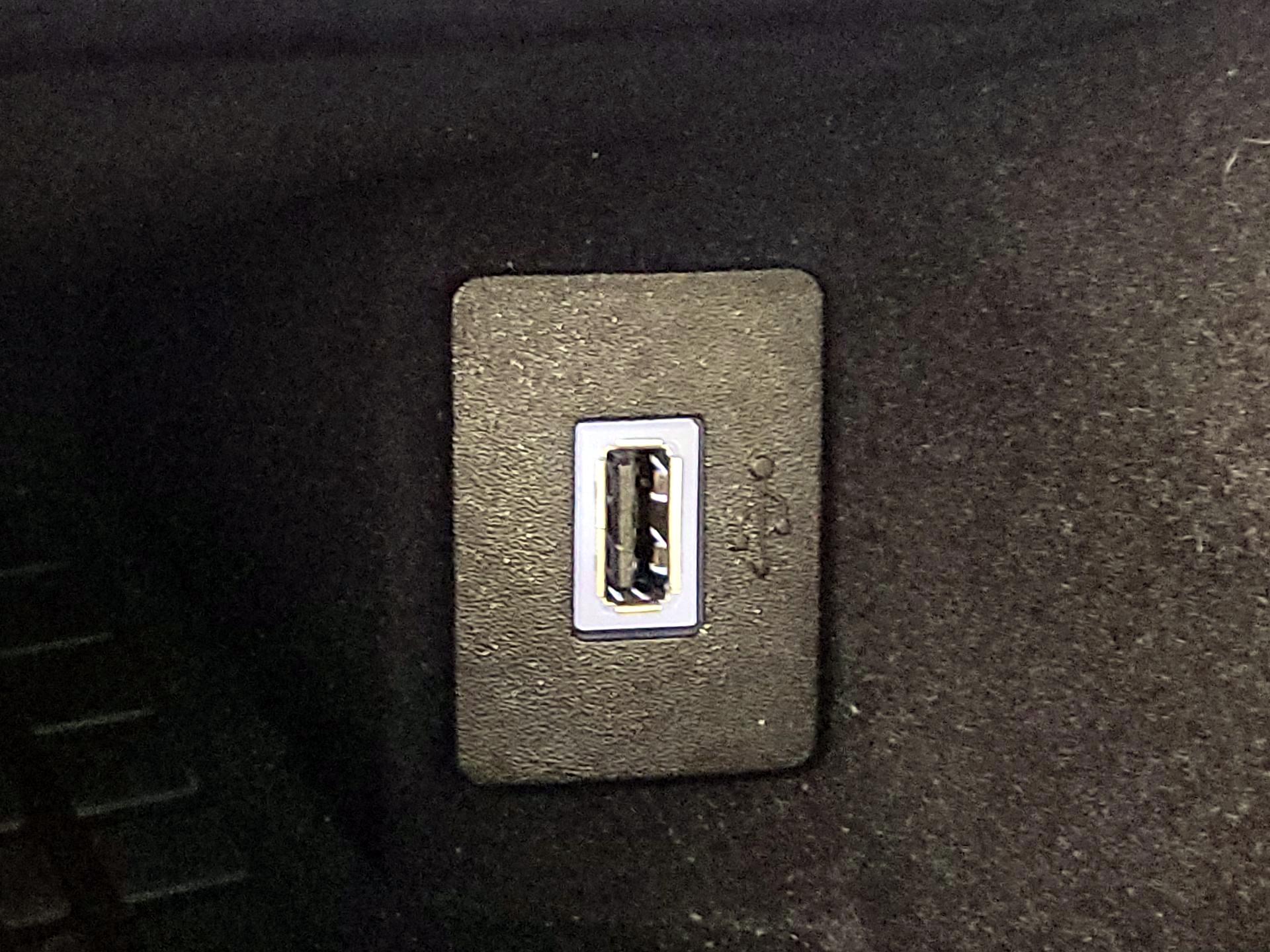 Thumbnail: 2020 Lincoln Nautilus - 19