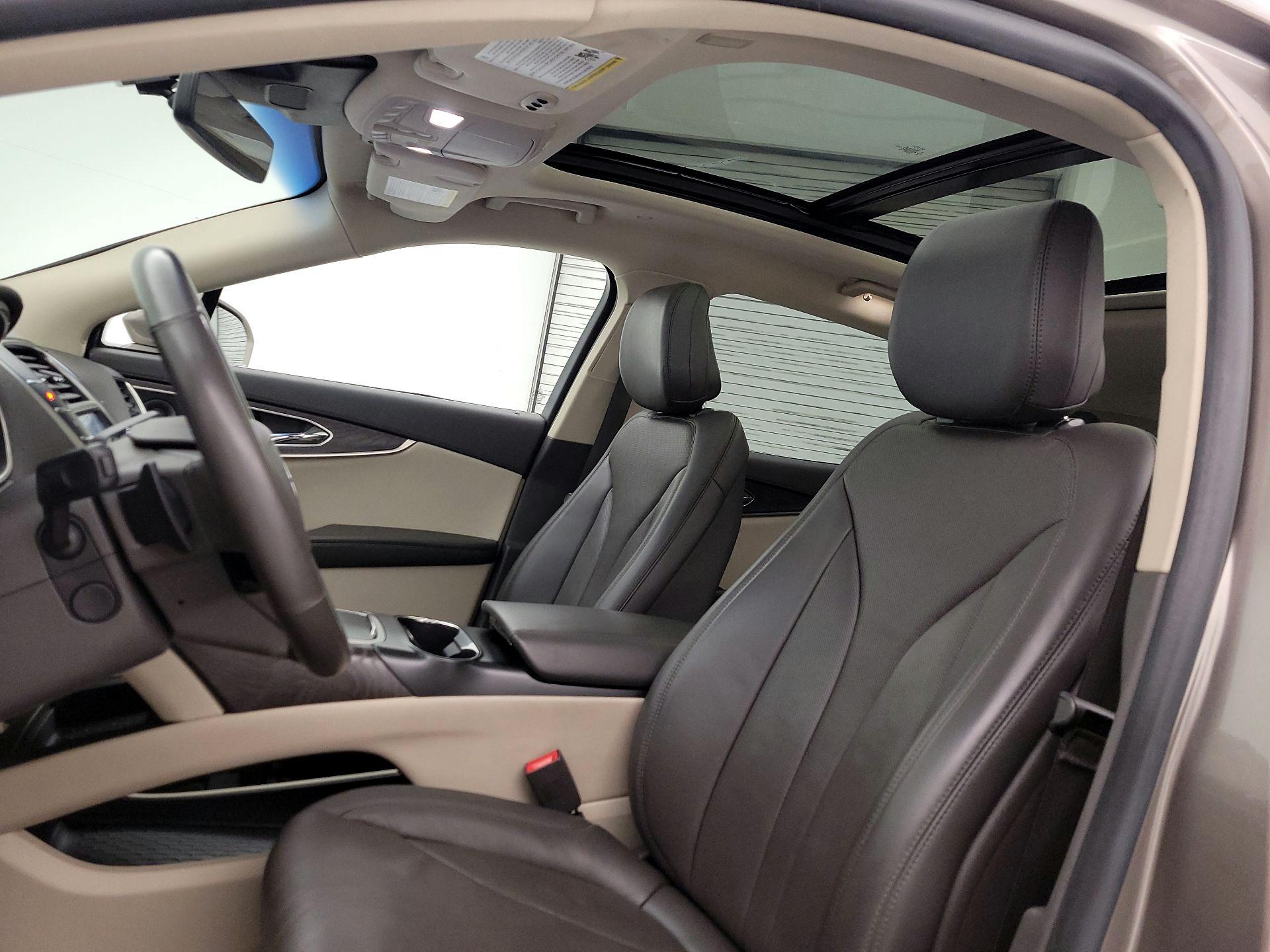 Thumbnail: 2020 Lincoln Nautilus - 20