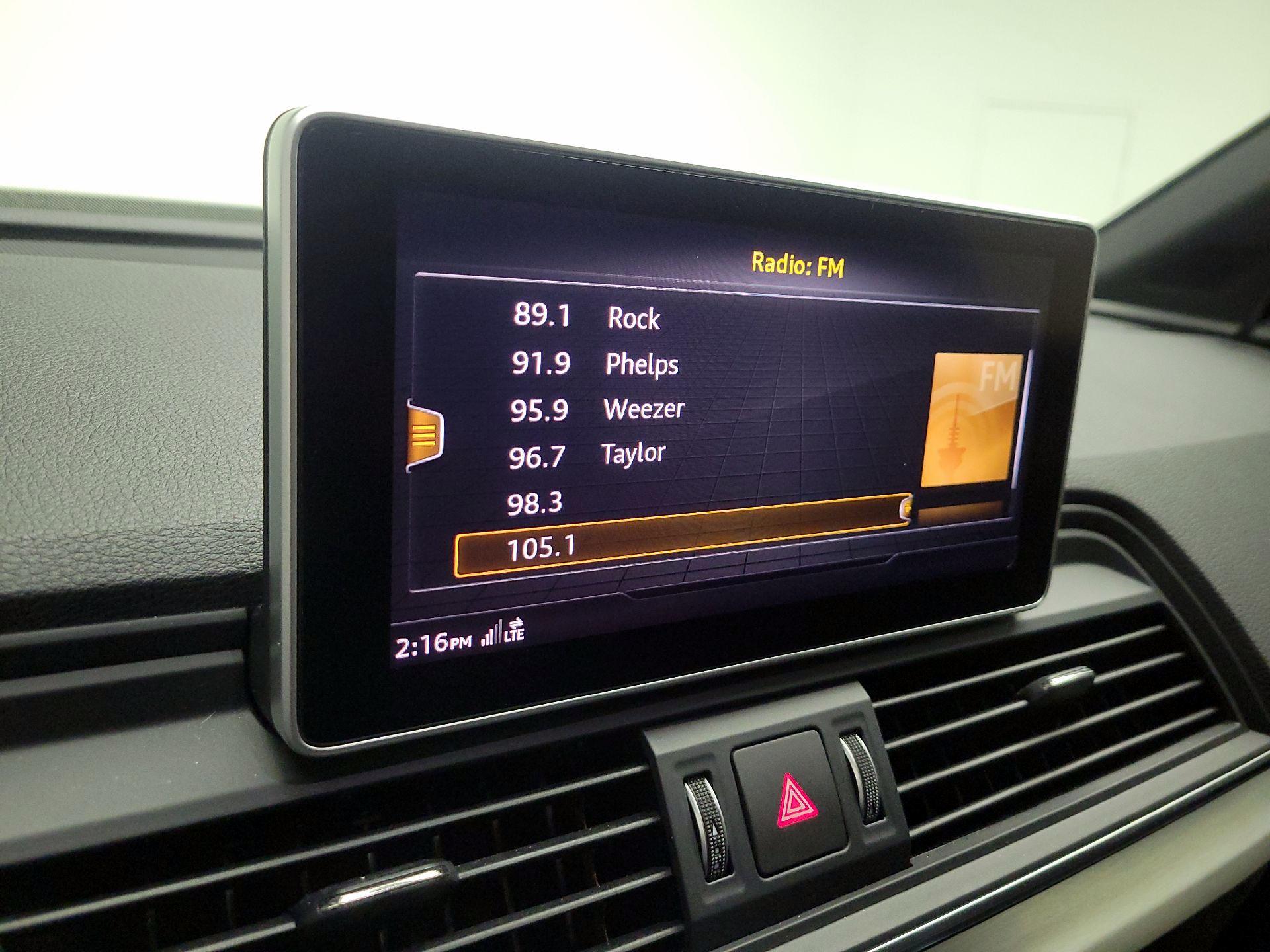 Thumbnail: 2019 Audi SQ5 - 15